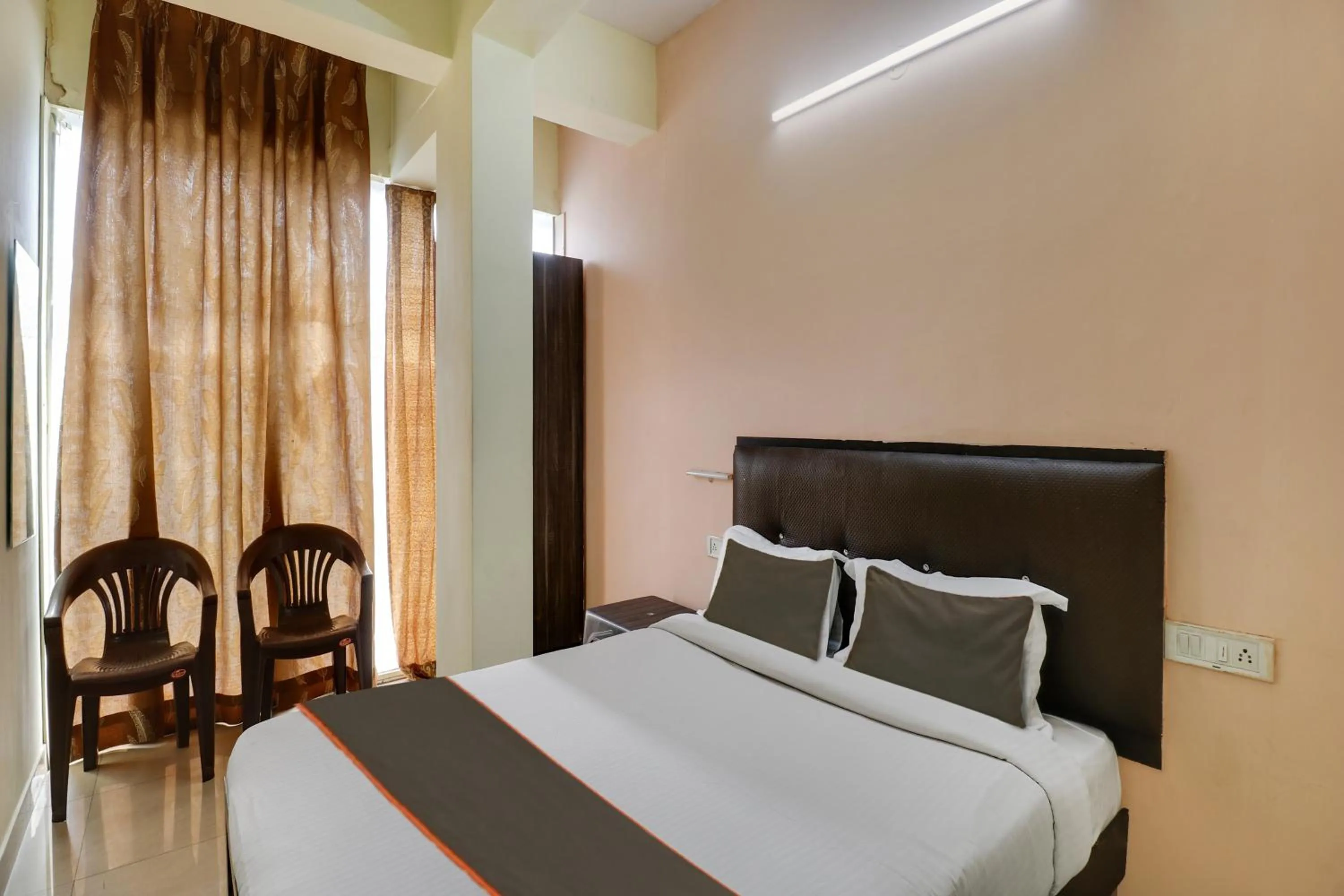 Bedroom, Bed in Hotel O Royal Galaxy