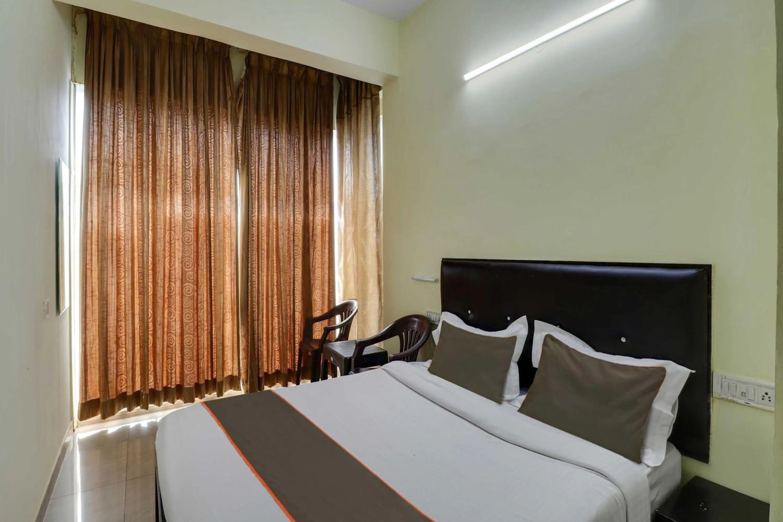 Bedroom, Bed in Hotel O Royal Galaxy