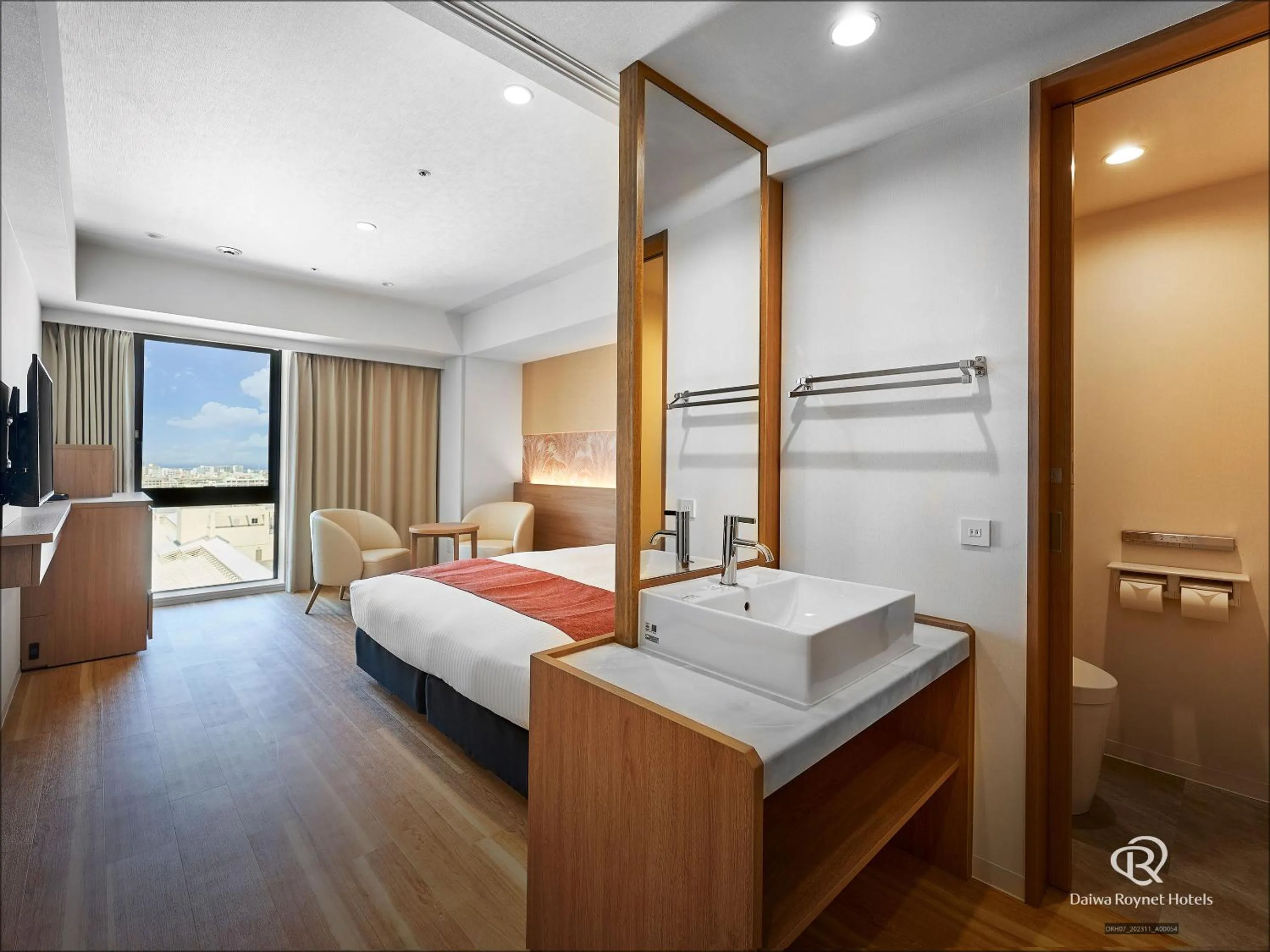 Bedroom, Bed in Daiwa Roynet Hotel NAHA-OMOROMACHI PREMIER