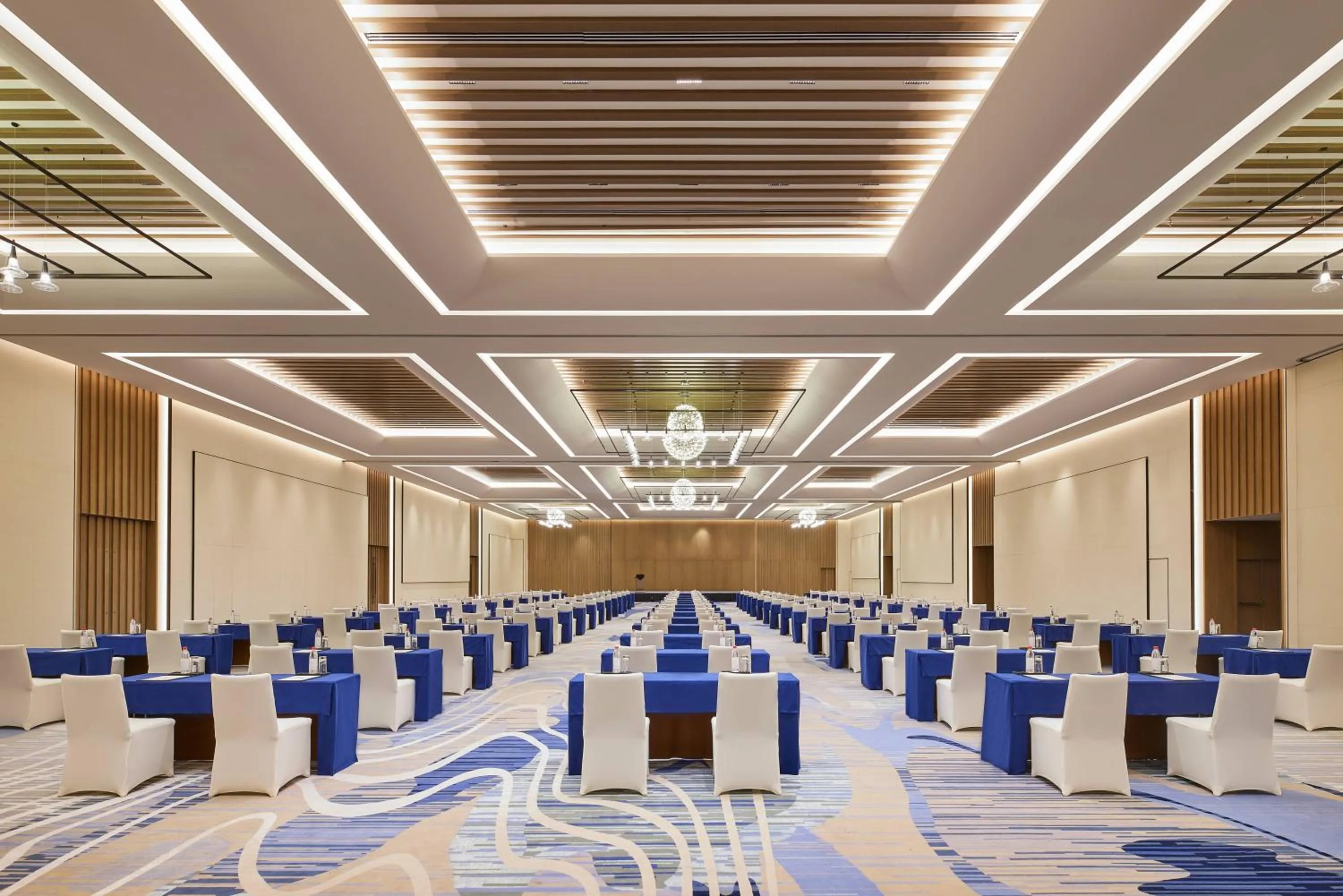 Meeting/conference room in Delta Hotels by Marriott Jiuzhaigou