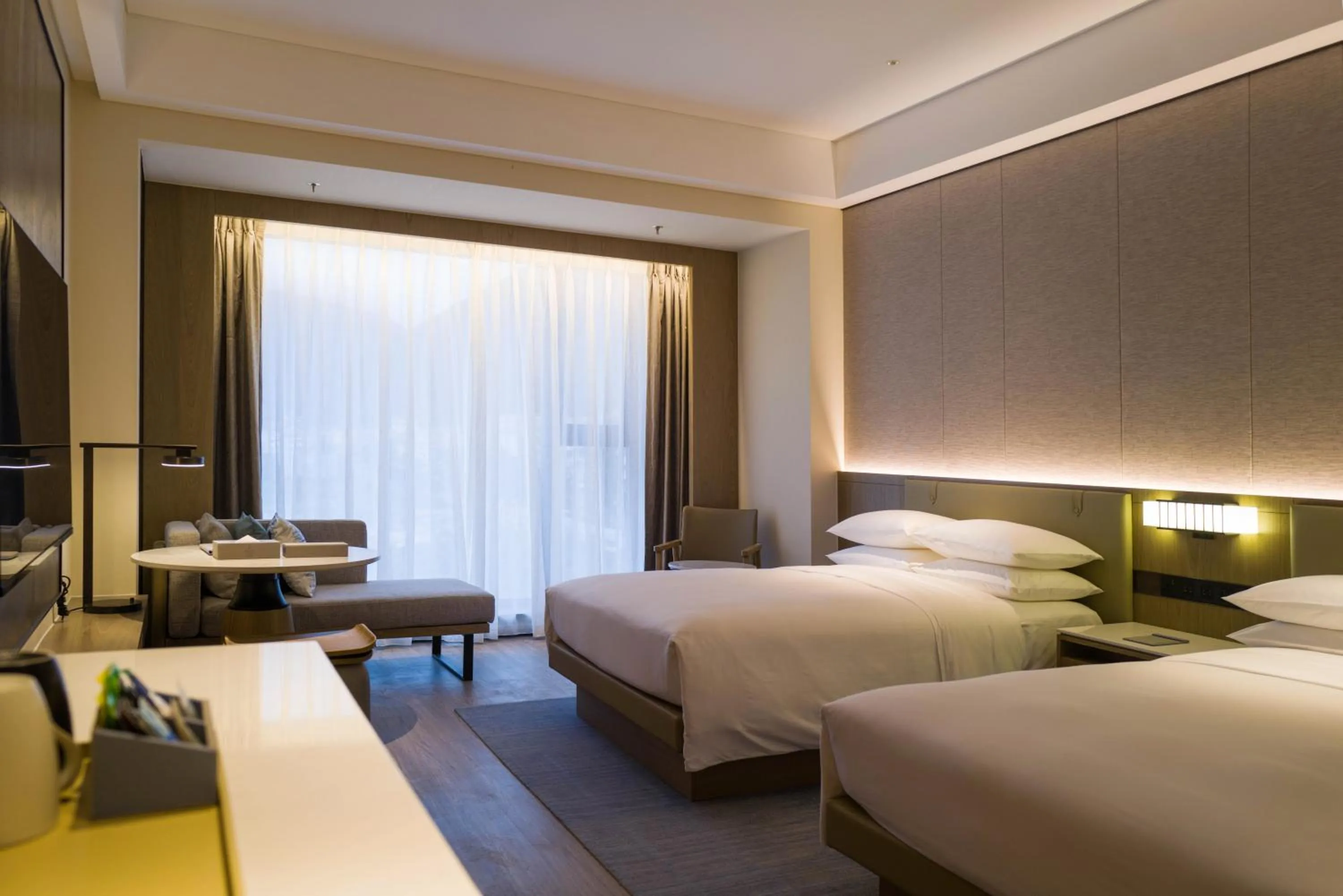 Standard Double Room with Two Double Beds and Mountain View in Delta Hotels by Marriott Jiuzhaigou