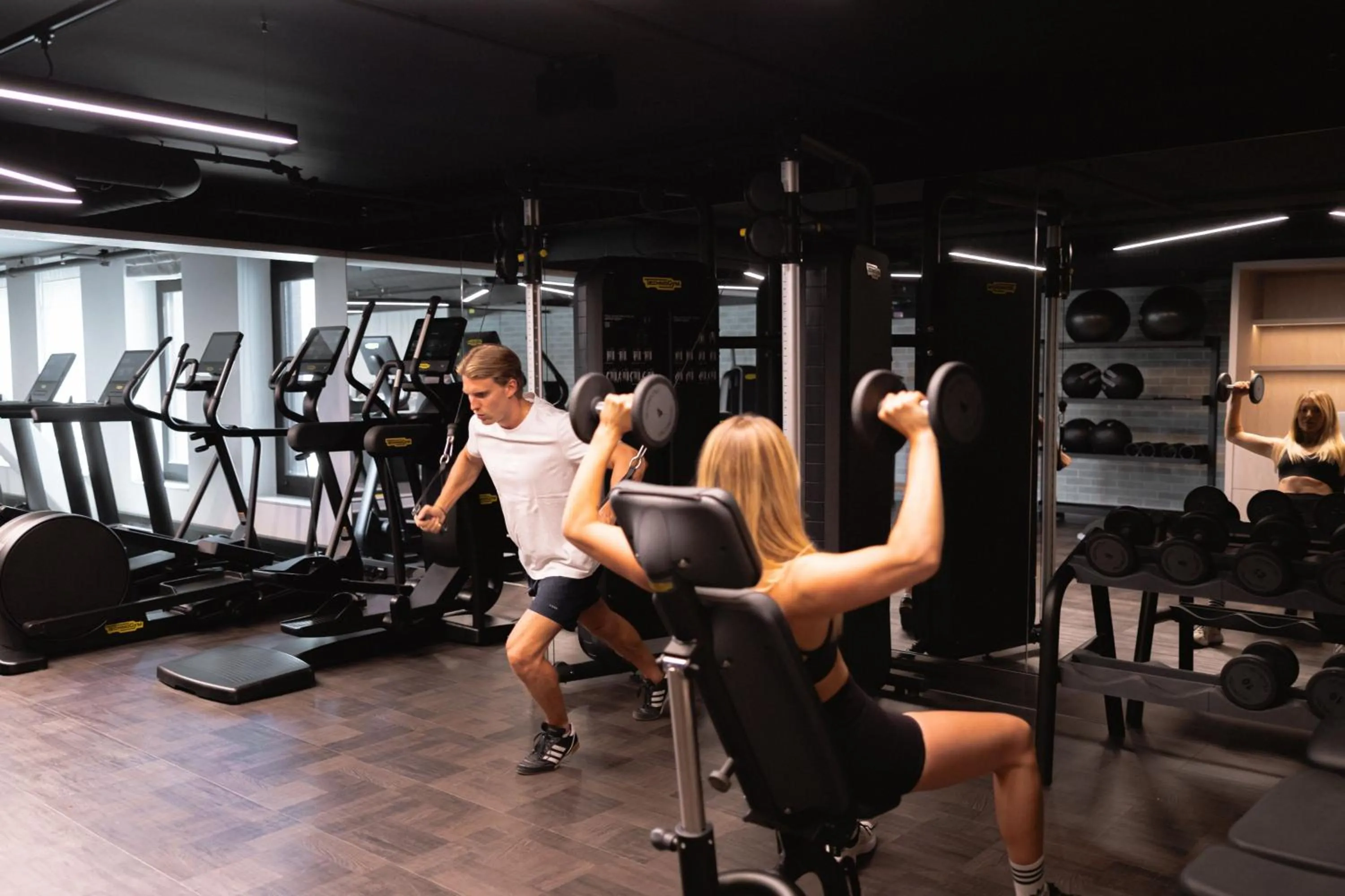 Fitness centre/facilities in Munich Marriott Hotel City West