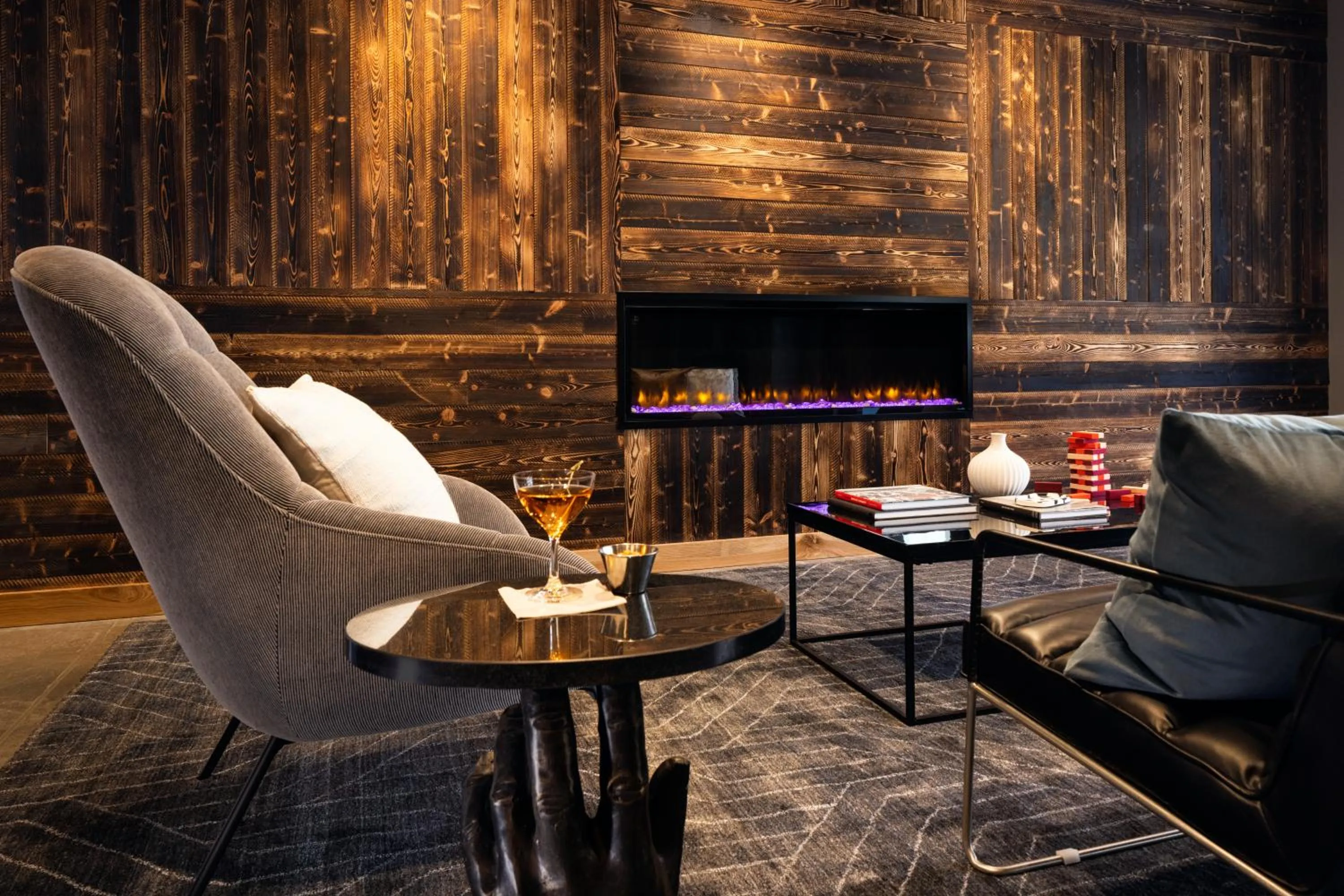 flat iron in Moxy Omaha Downtown