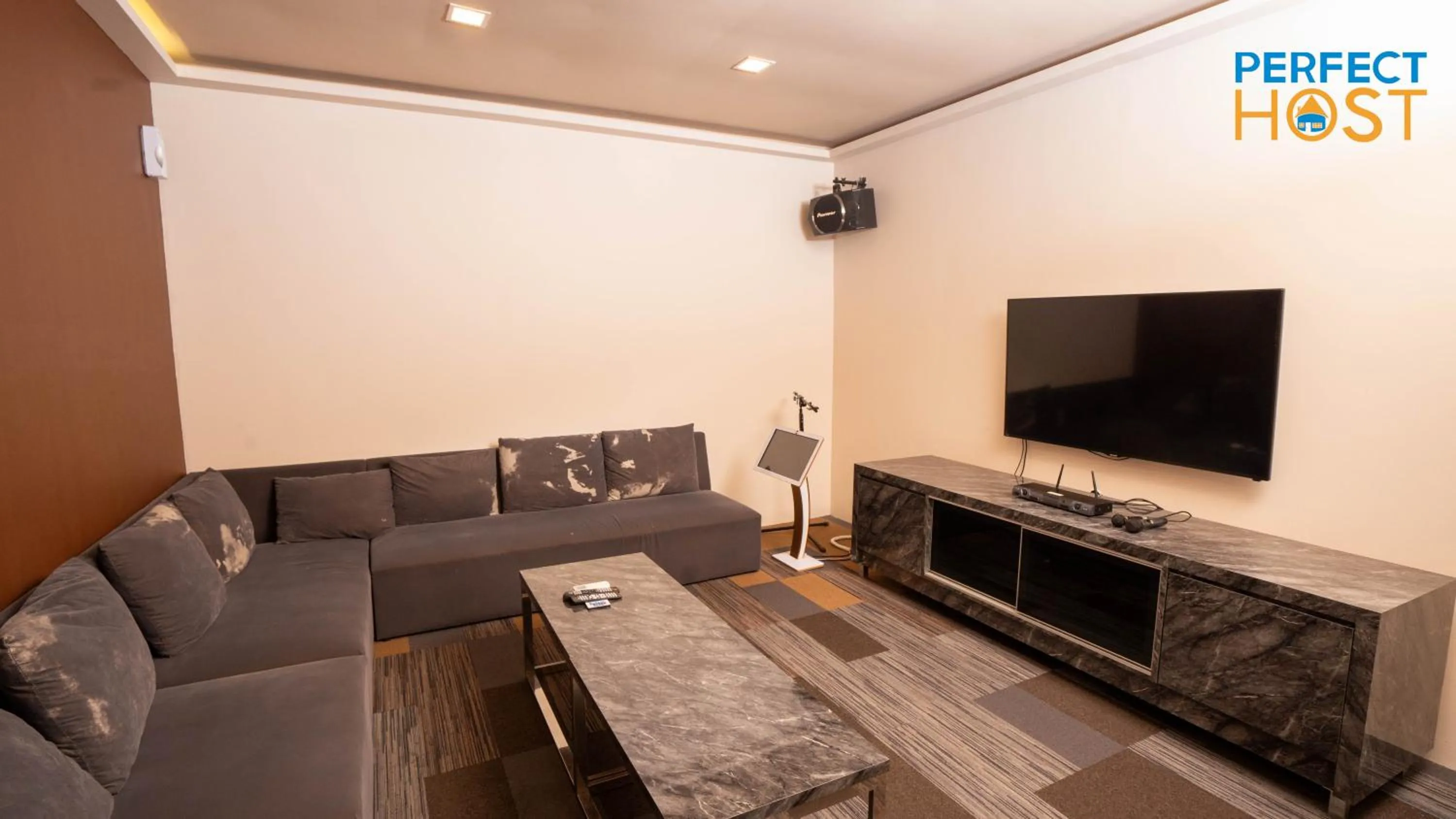 Karaoke in Damai Laut Escape by Perfect Host