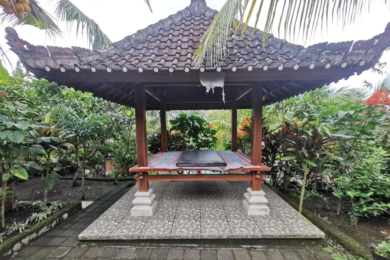 Seating area in Balian Green Lagoon