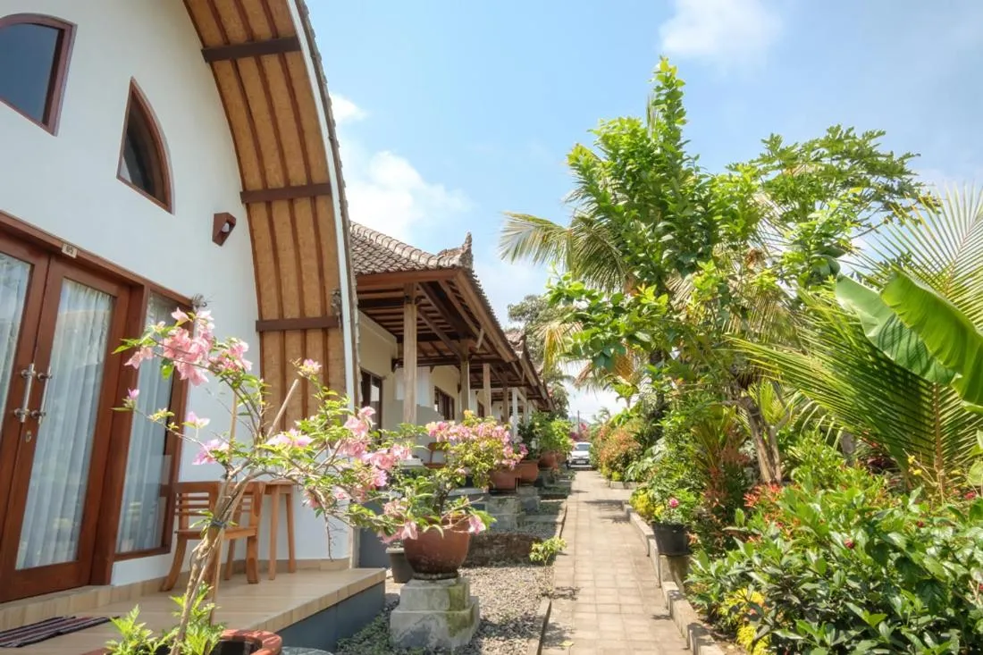 Property building in Balian Green Lagoon