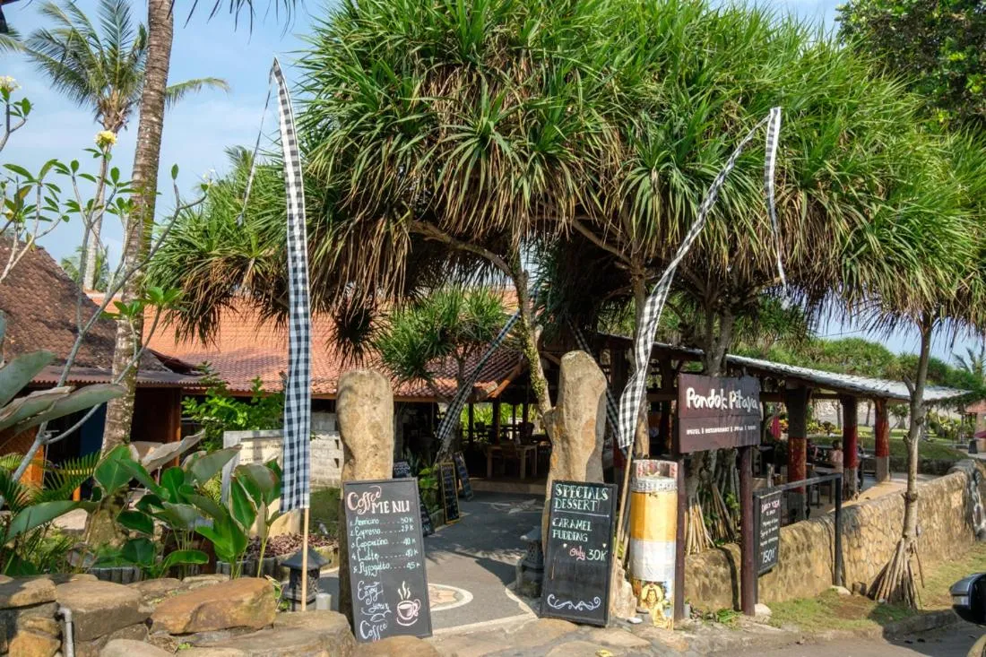 Day in Balian Green Lagoon