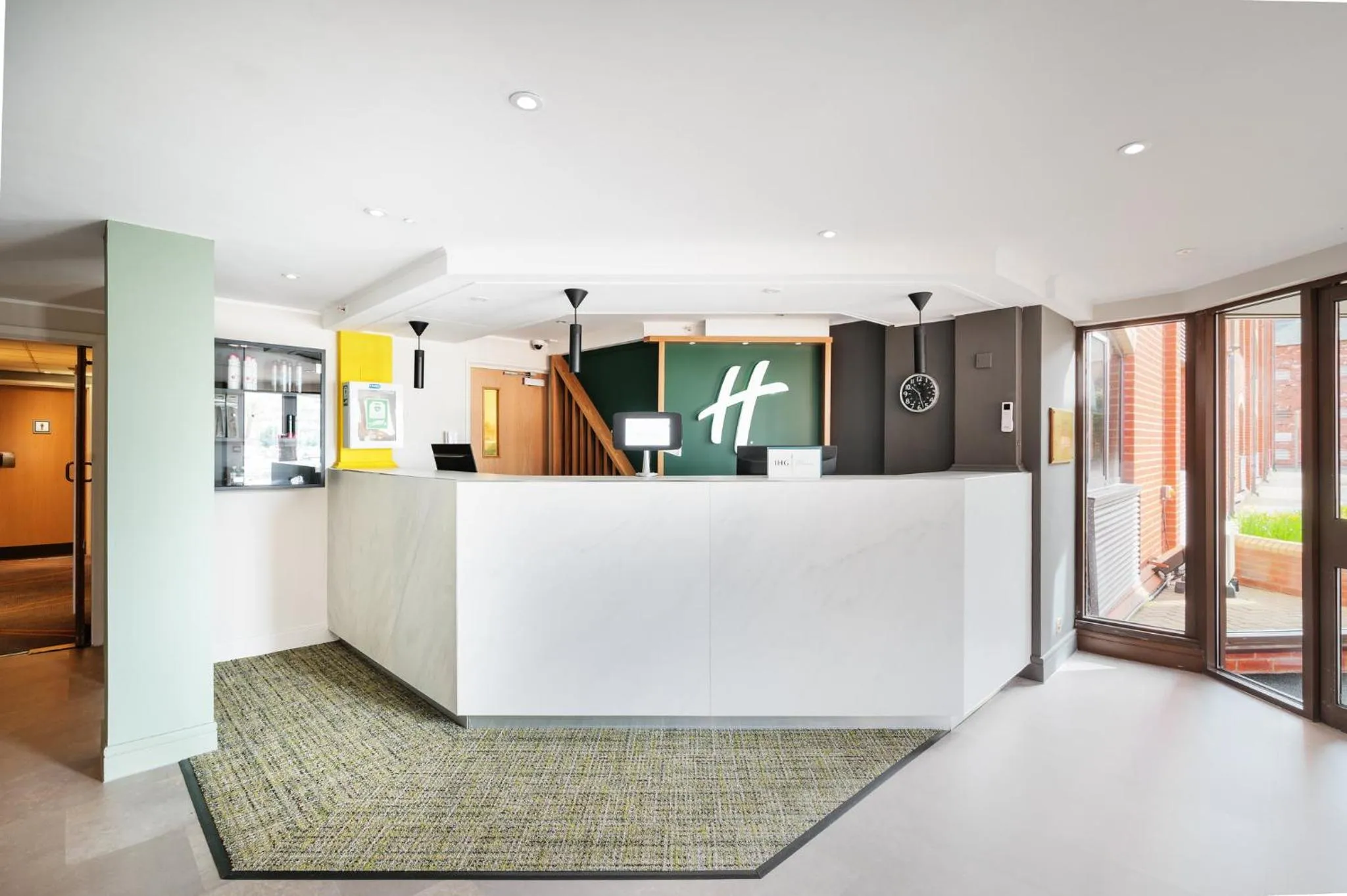 Property building in Holiday Inn Lincoln by IHG