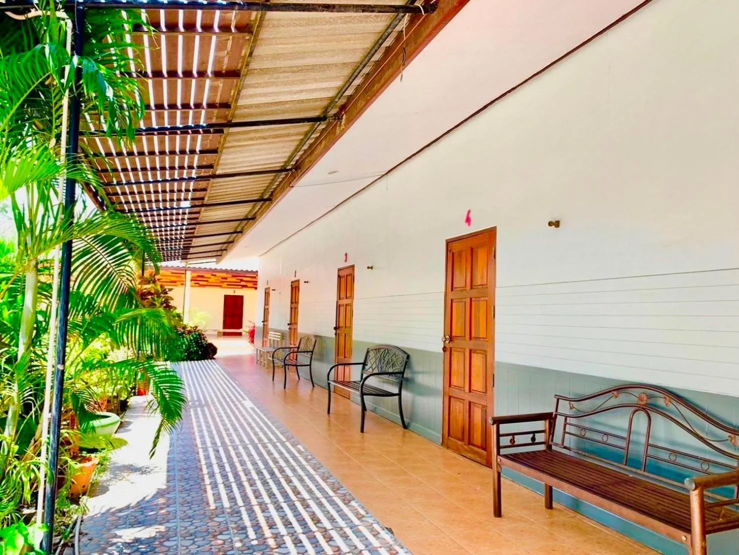 Facade/entrance in Baan Kenpoo Resort