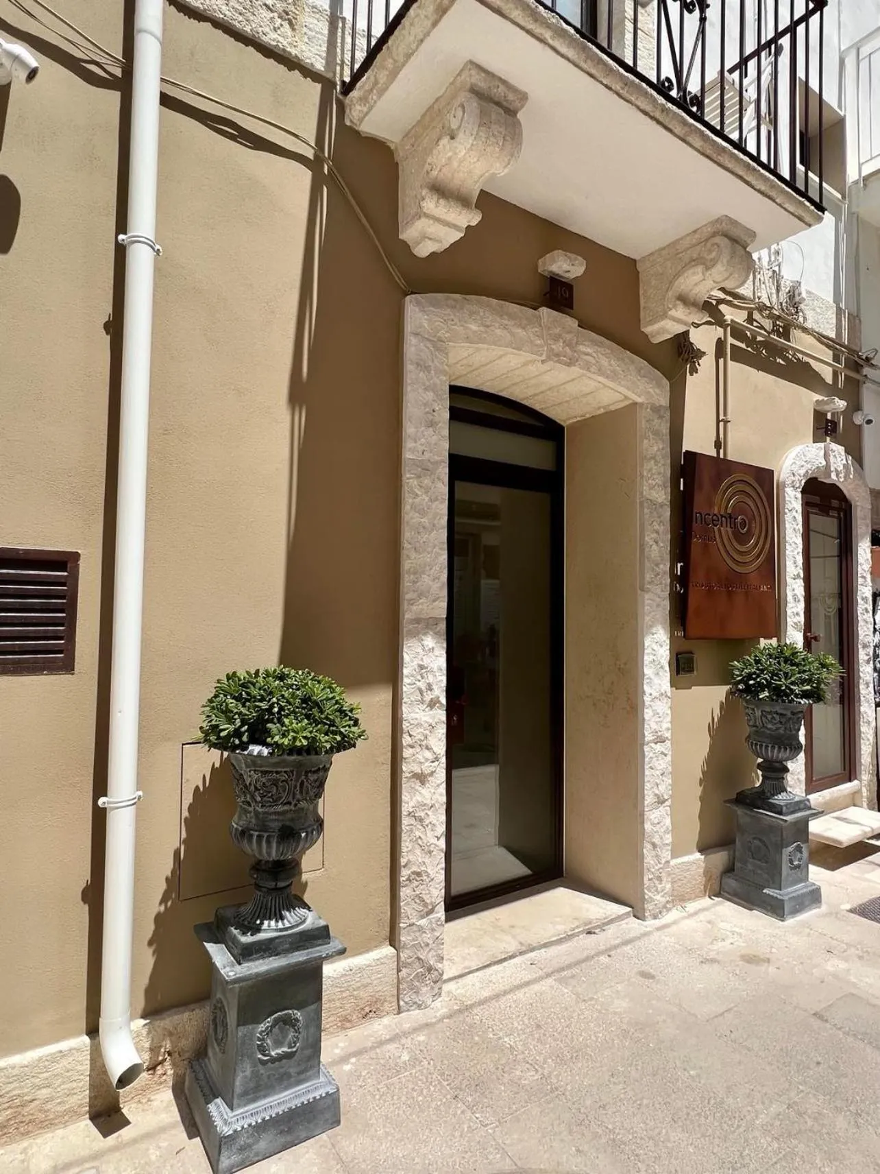 Property building in Incentro Domus