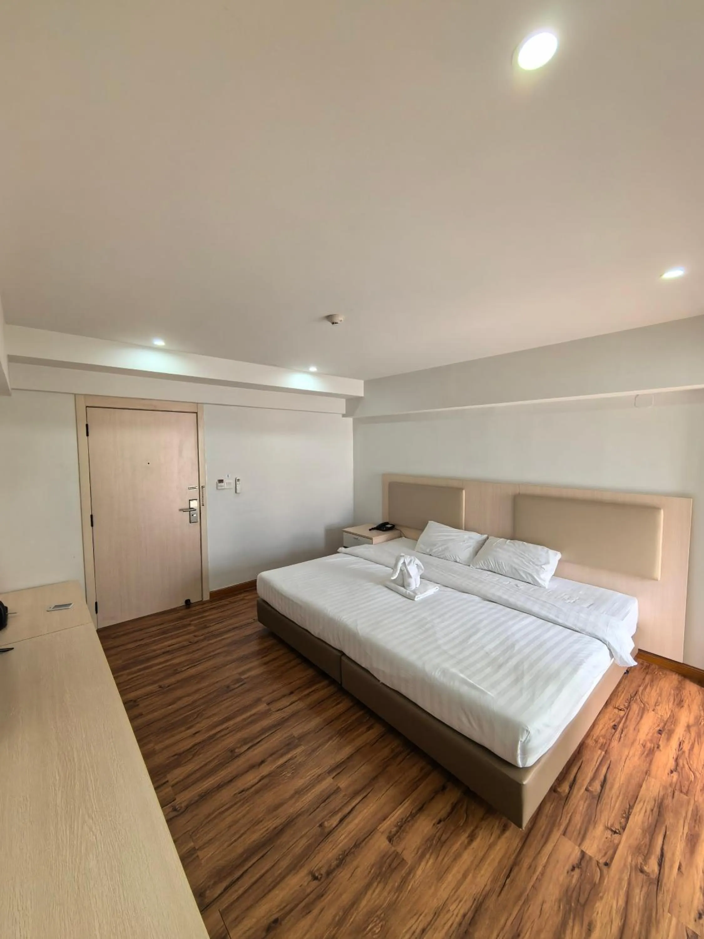 Property building, Bed in Lucky Elephant Hotel