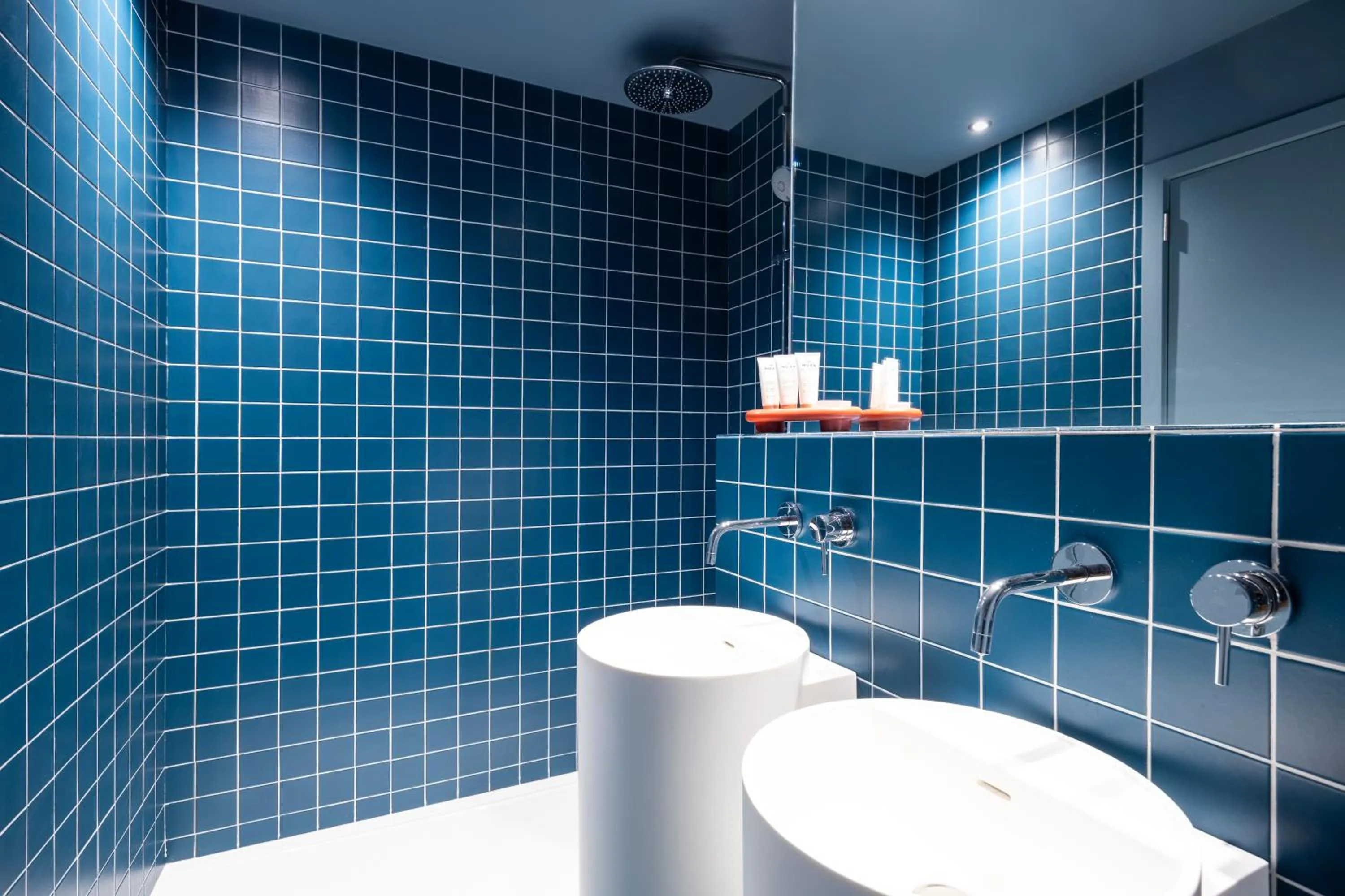 Toilet in Maison Arya