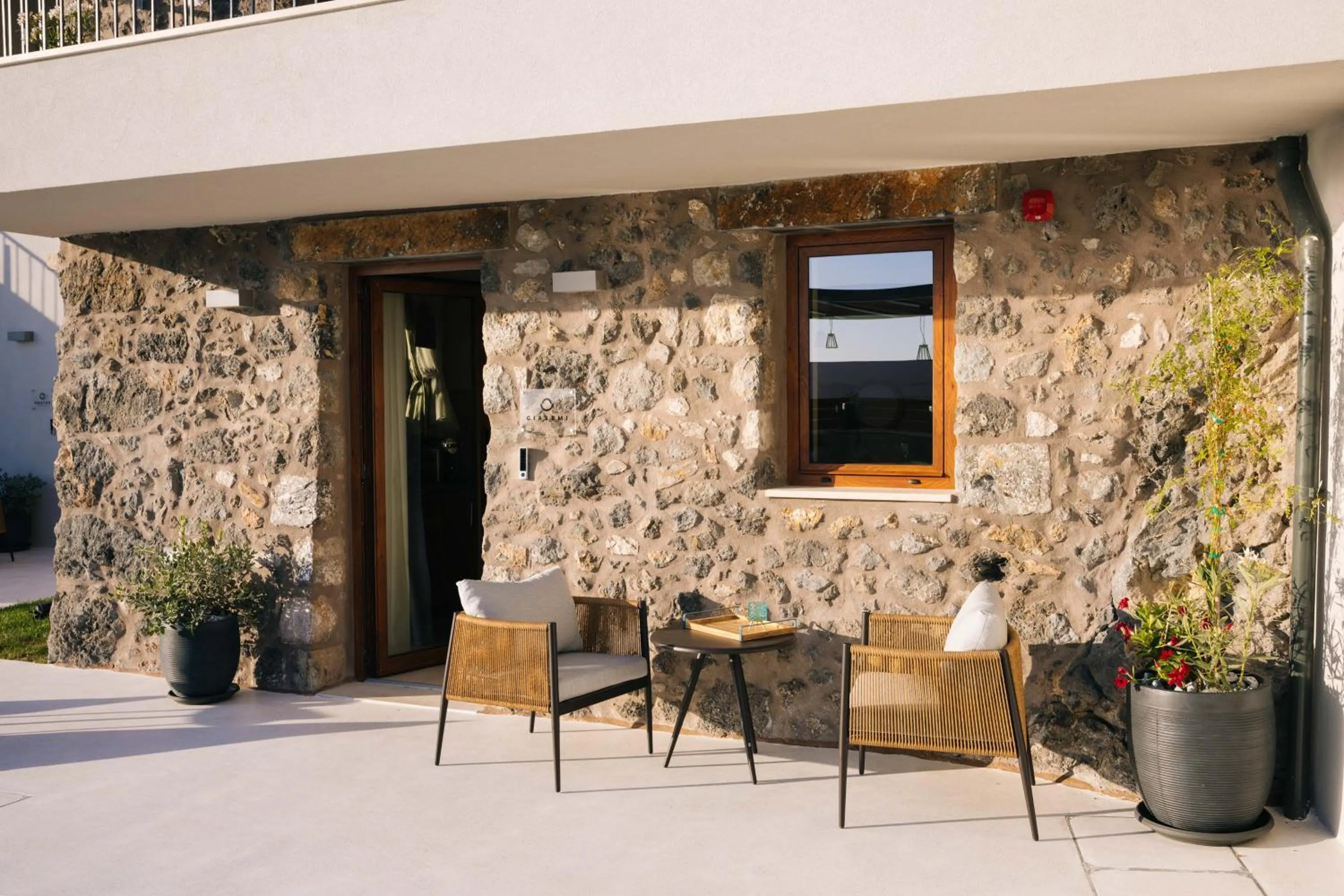 Balcony/Terrace in Mirthea Suites