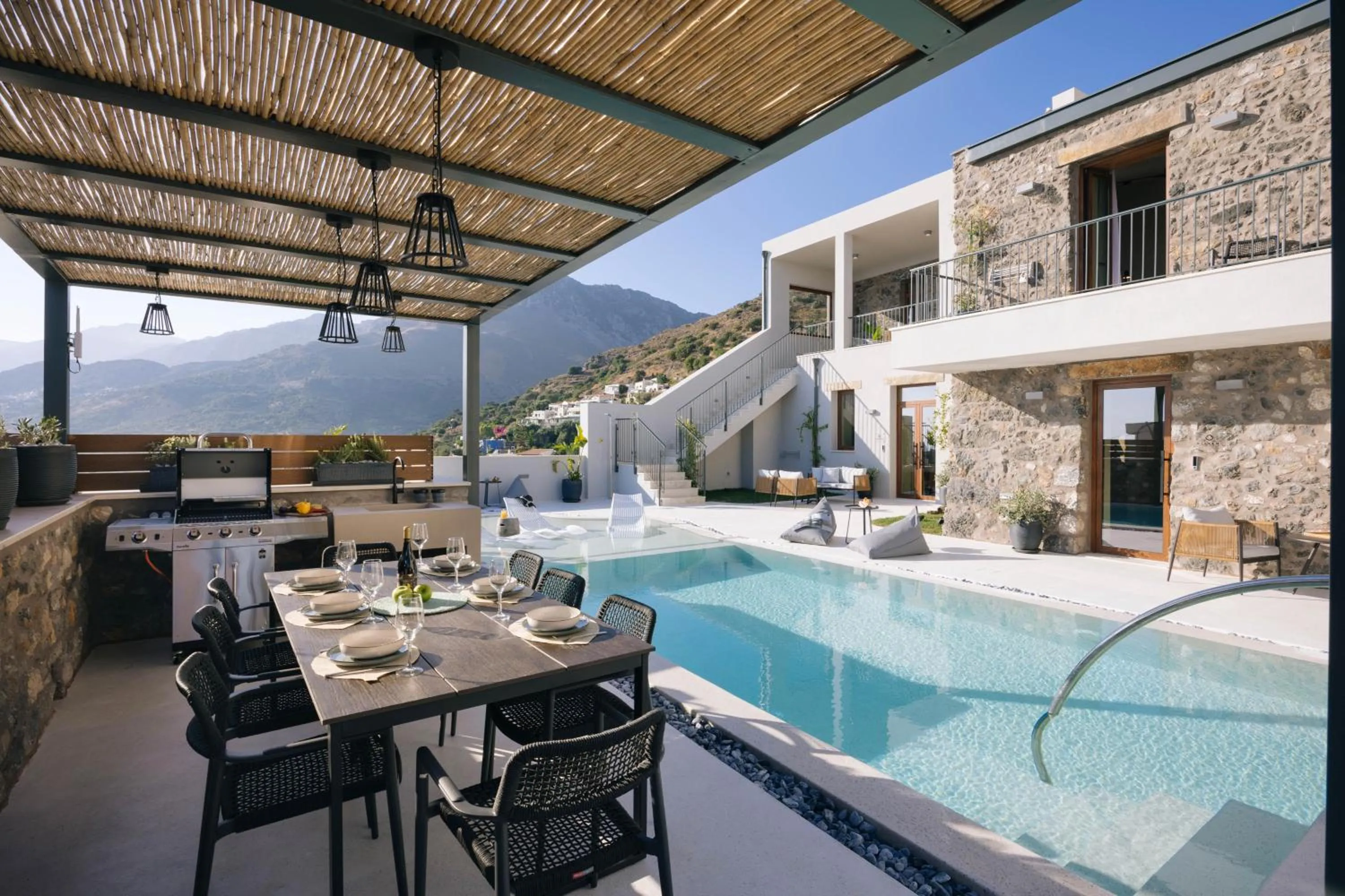 Mountain view in Mirthea Suites