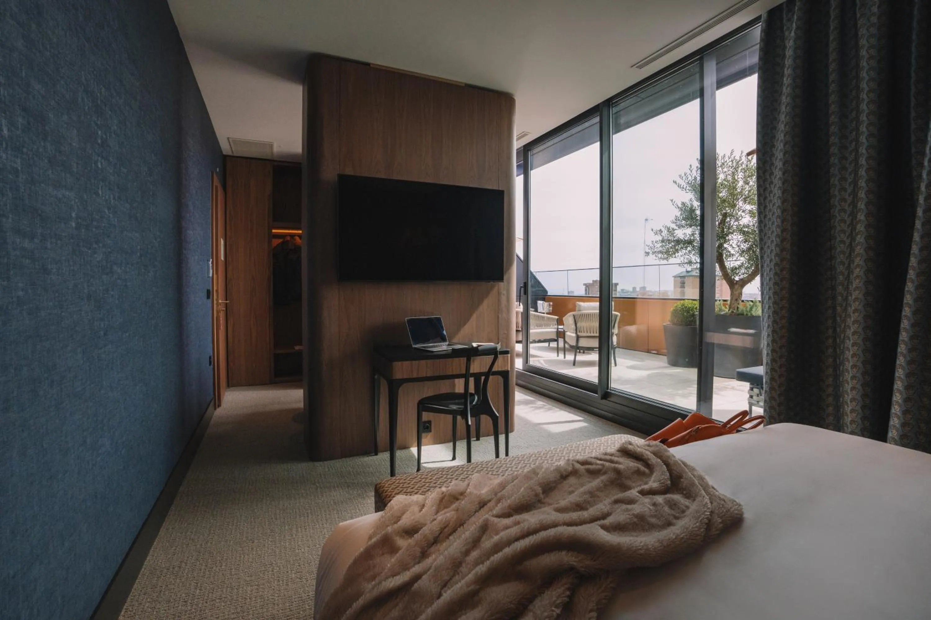 TV and multimedia, Bed in Hotel Pinar Plaza