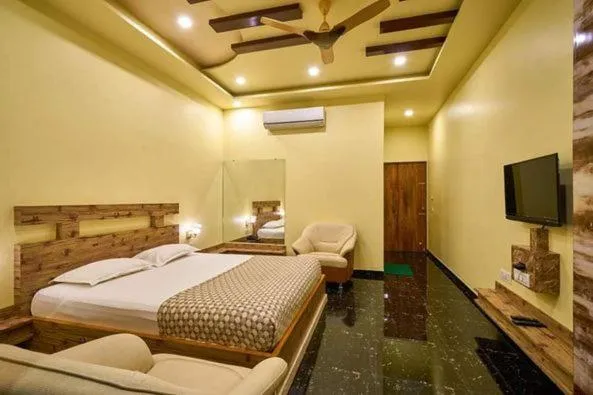 Bed in hotel saptarang residency panhala