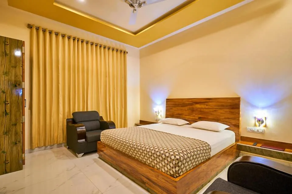 Bed in hotel saptarang residency panhala