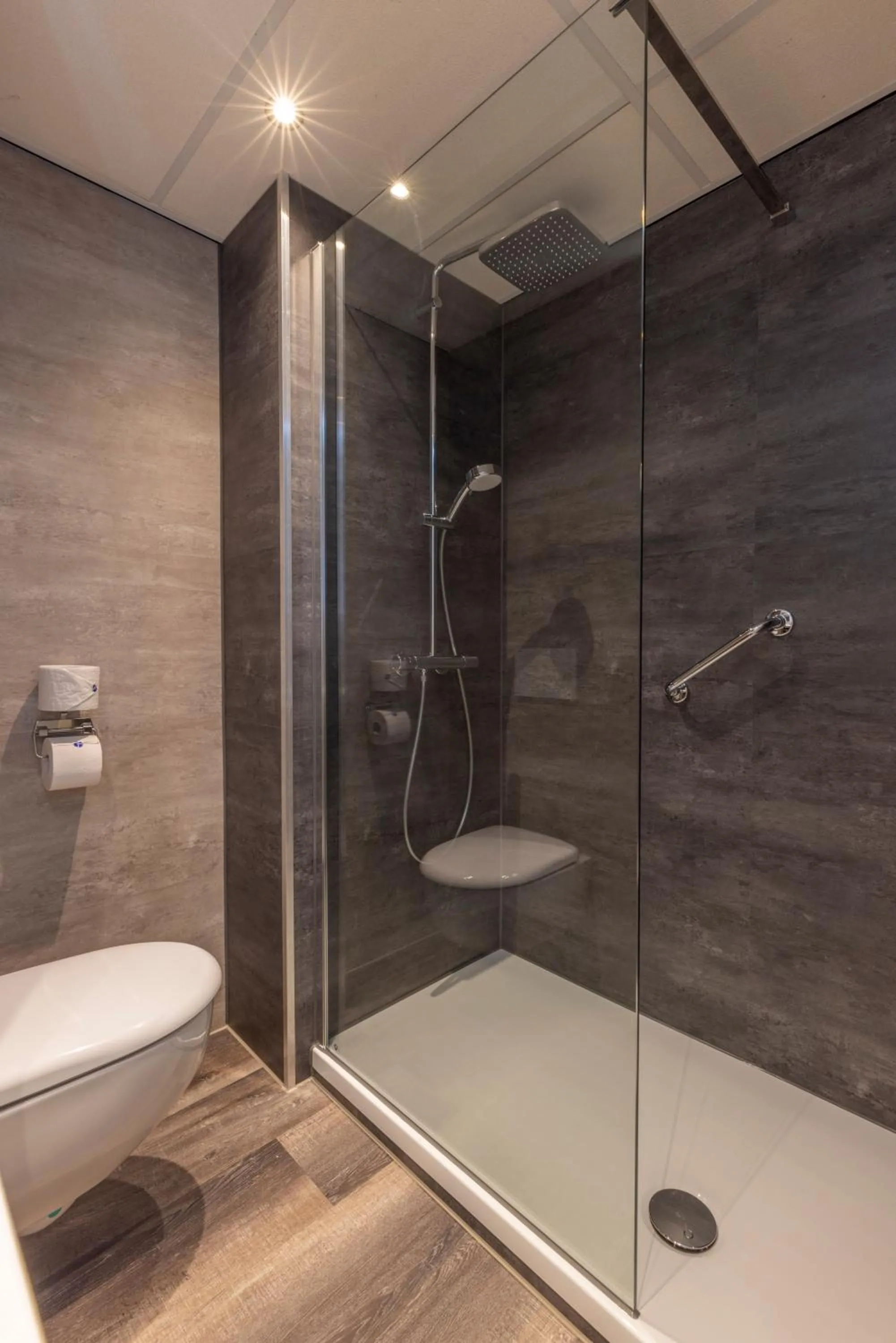 Bathroom in Fletcher Hotel Restaurant Hellendoorn