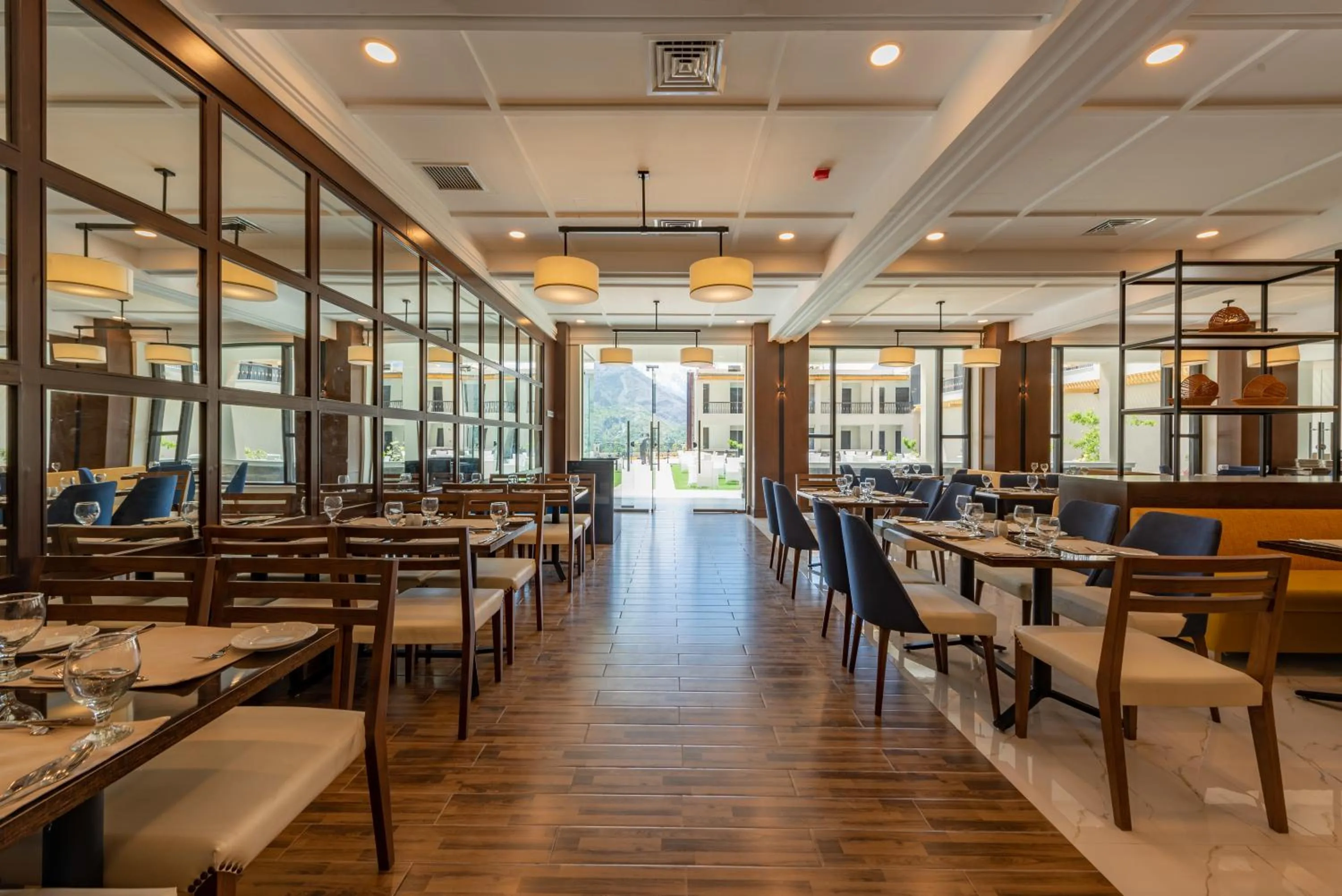 Restaurant/places to eat in PC Legacy Hunza