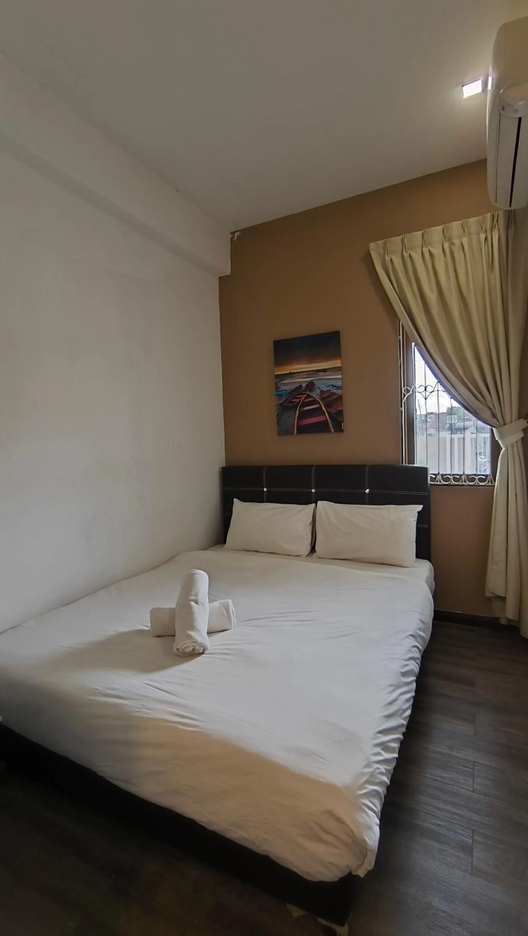 View (from property/room), Bed in Natol Homestay - London Foochow Road
