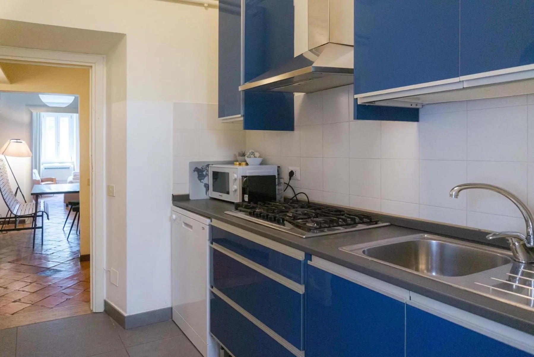 Kitchen or kitchenette in EasyTopStay - Piazza Navona Charming Apartment