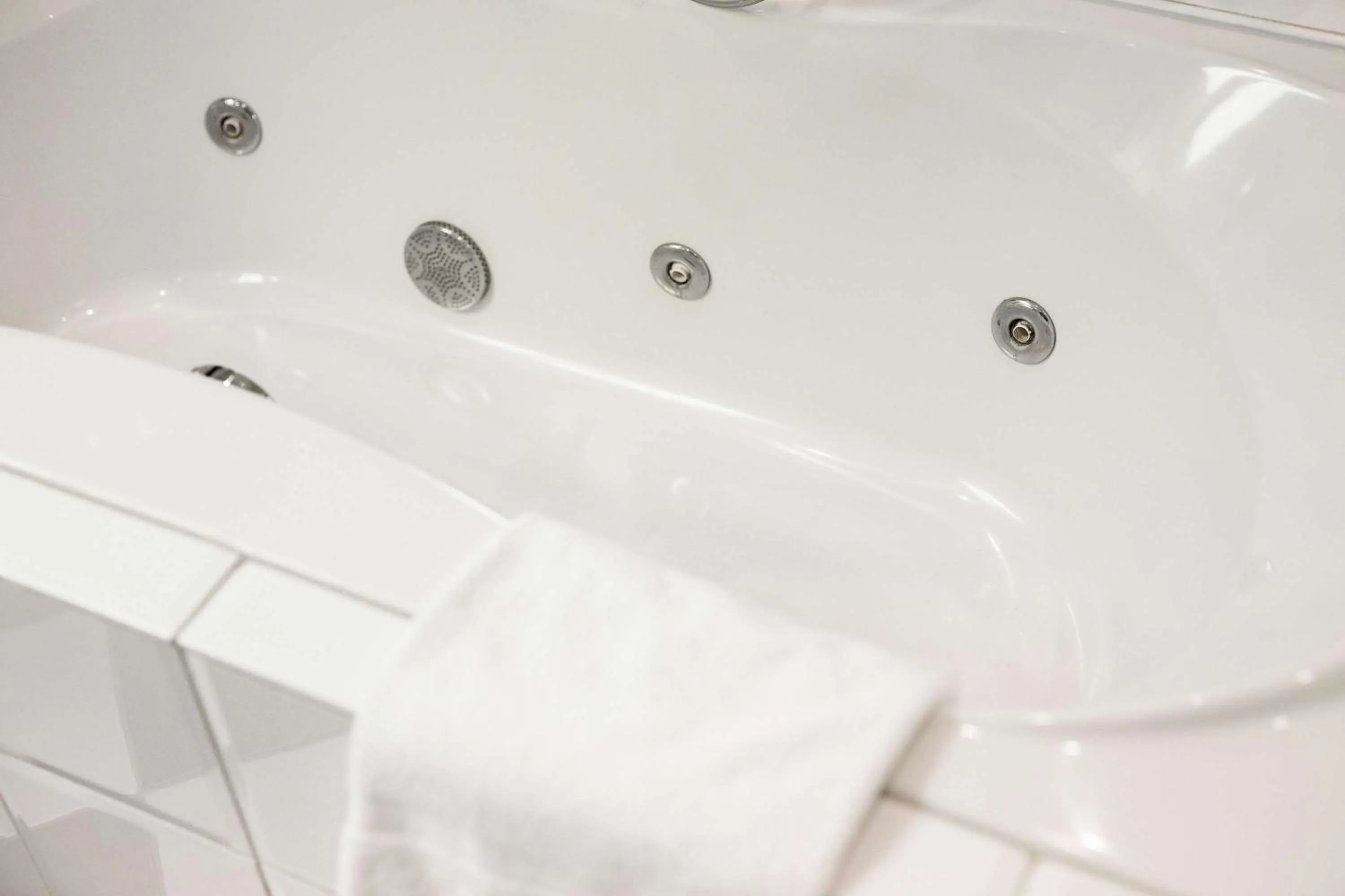 Bathroom in Golden Tulip Hotel Central