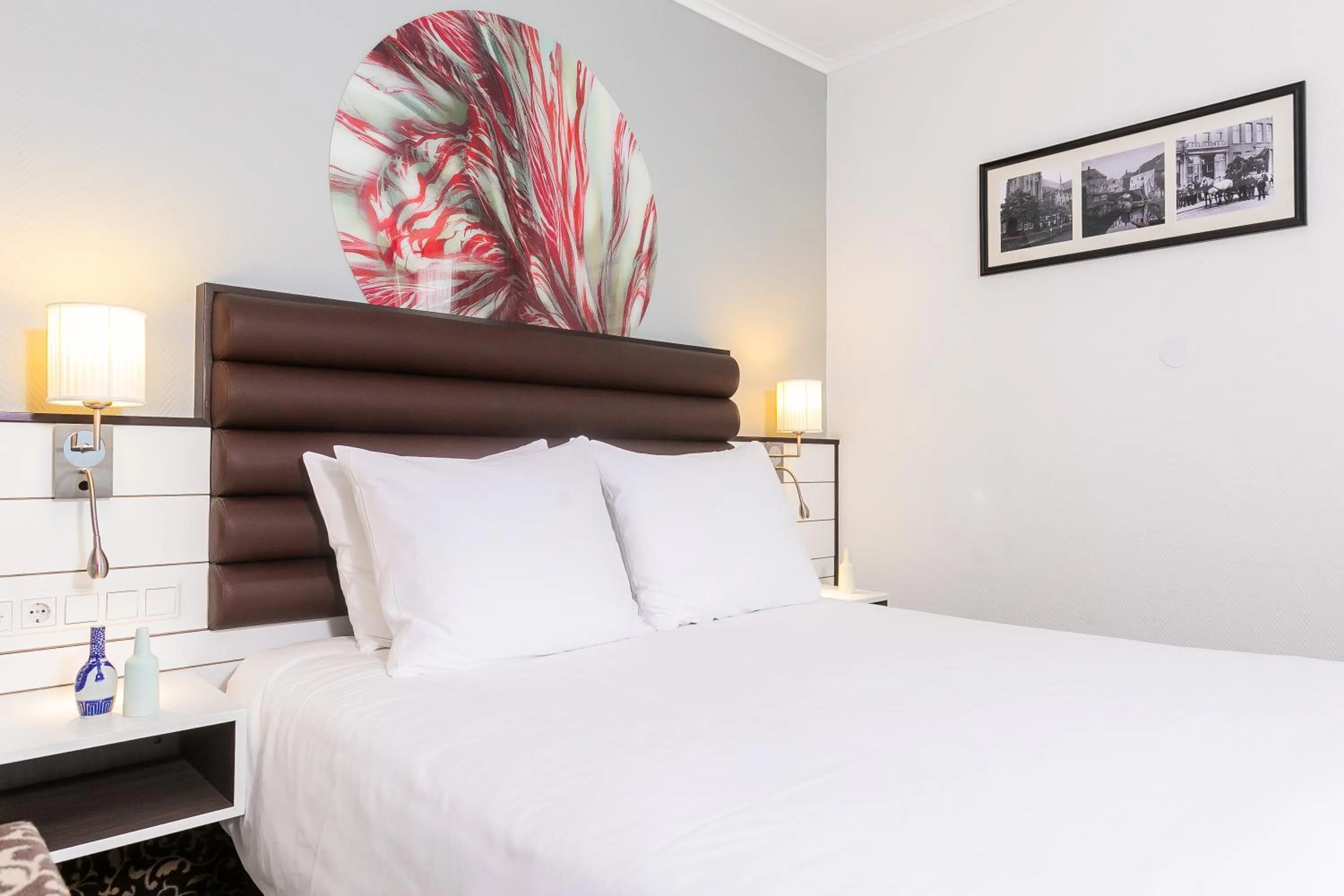 Bed in Golden Tulip Hotel Central