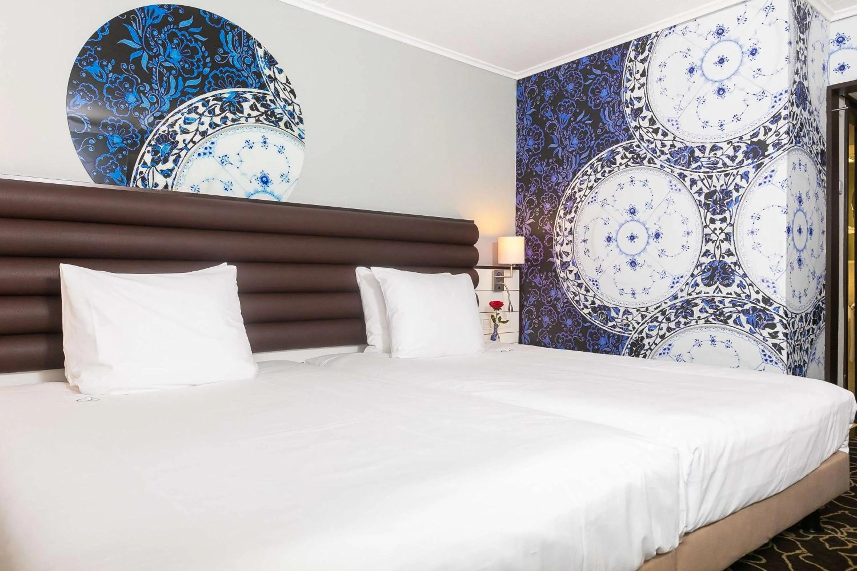 Bedroom, Bed in Golden Tulip Hotel Central