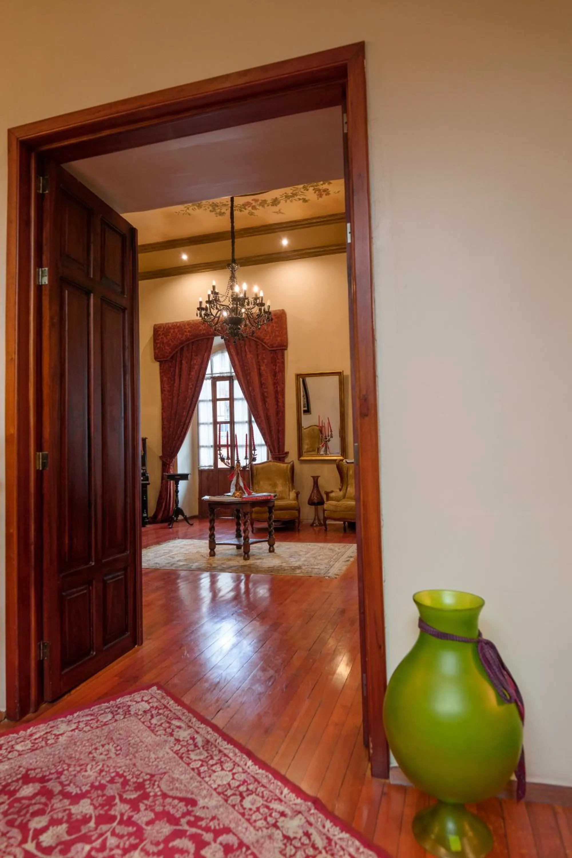 Property building, Bed in Santa Lucia House - Forum