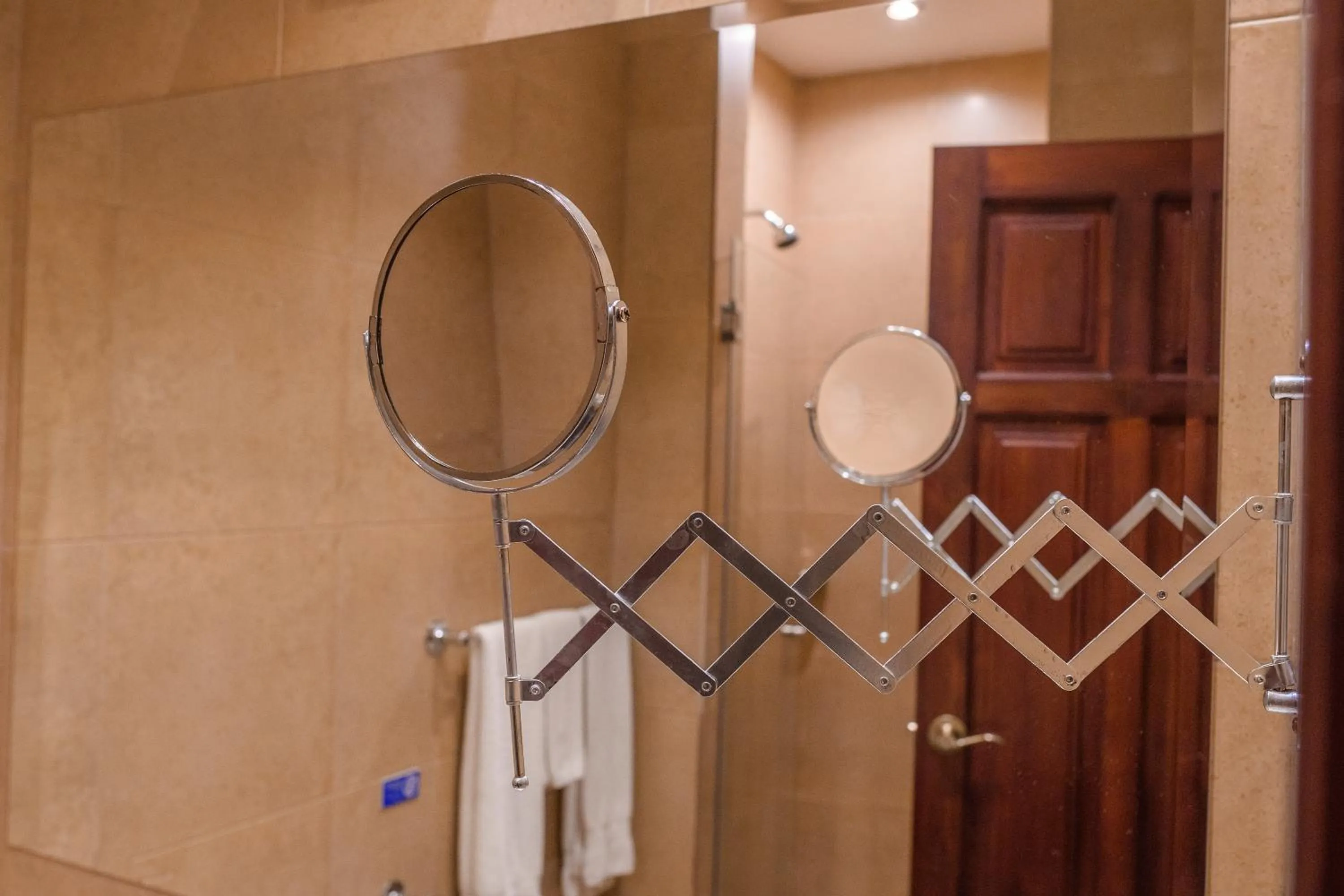 Shower in Santa Lucia House - Forum