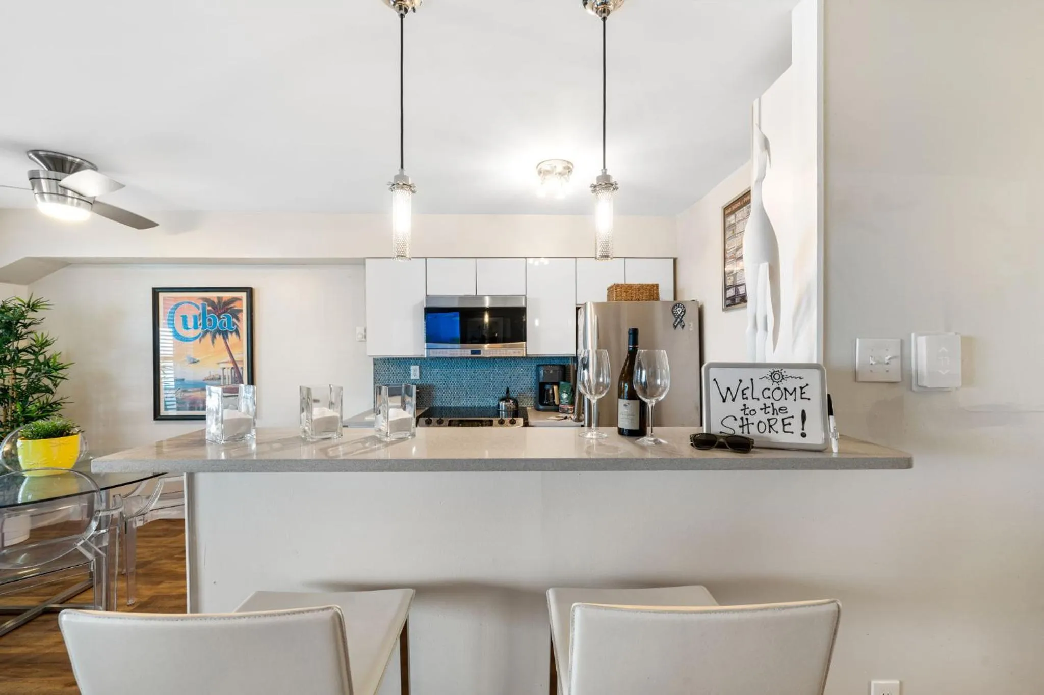 Kitchen or kitchenette in Waterfront North Wildwood Anglesea Family Retreat