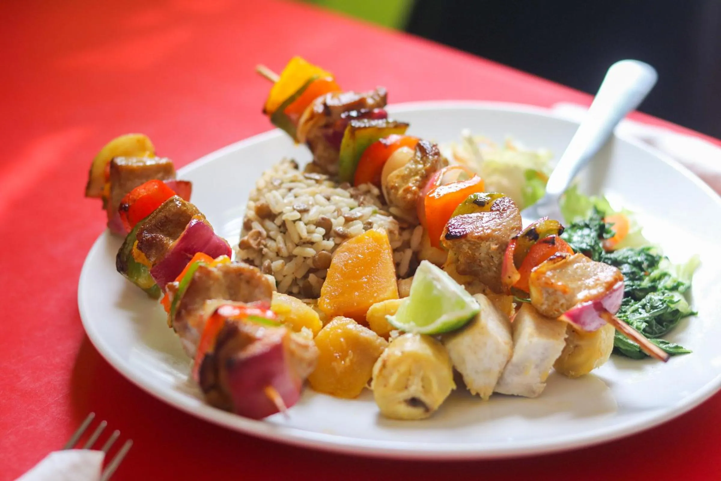 Restaurant/places to eat in La Flamboyant Hotel