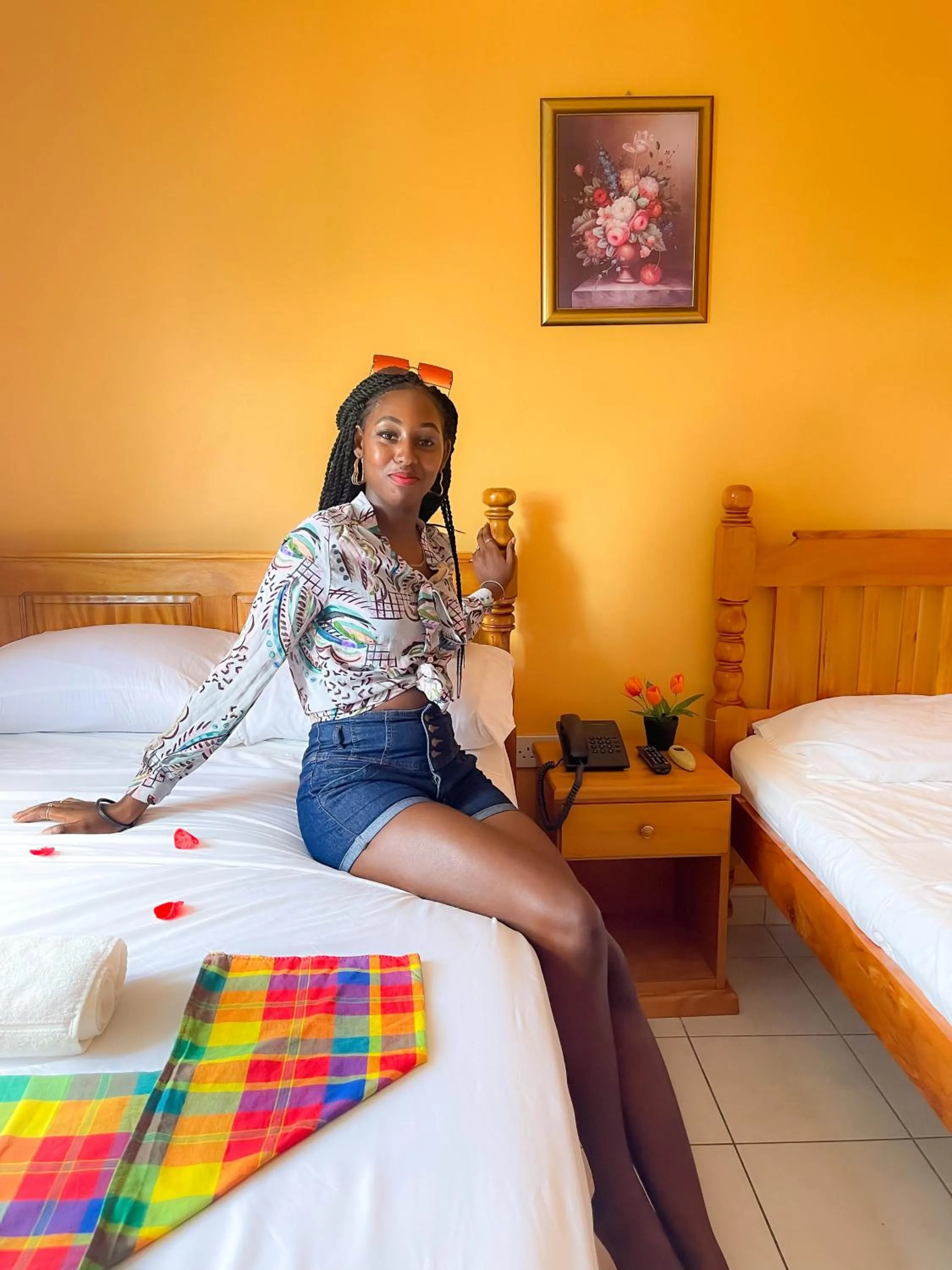 Bathroom, Bed in La Flamboyant Hotel