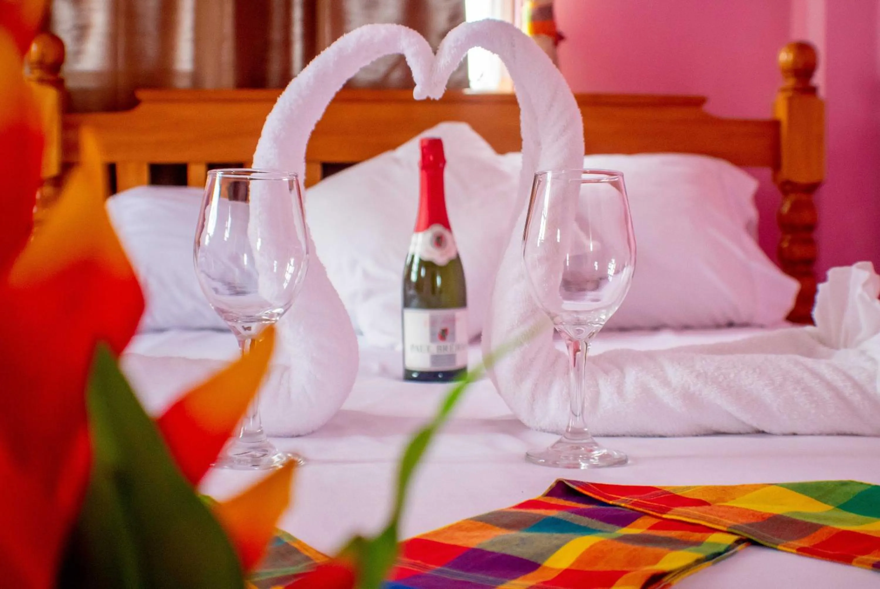 Food and drinks, Bed in La Flamboyant Hotel