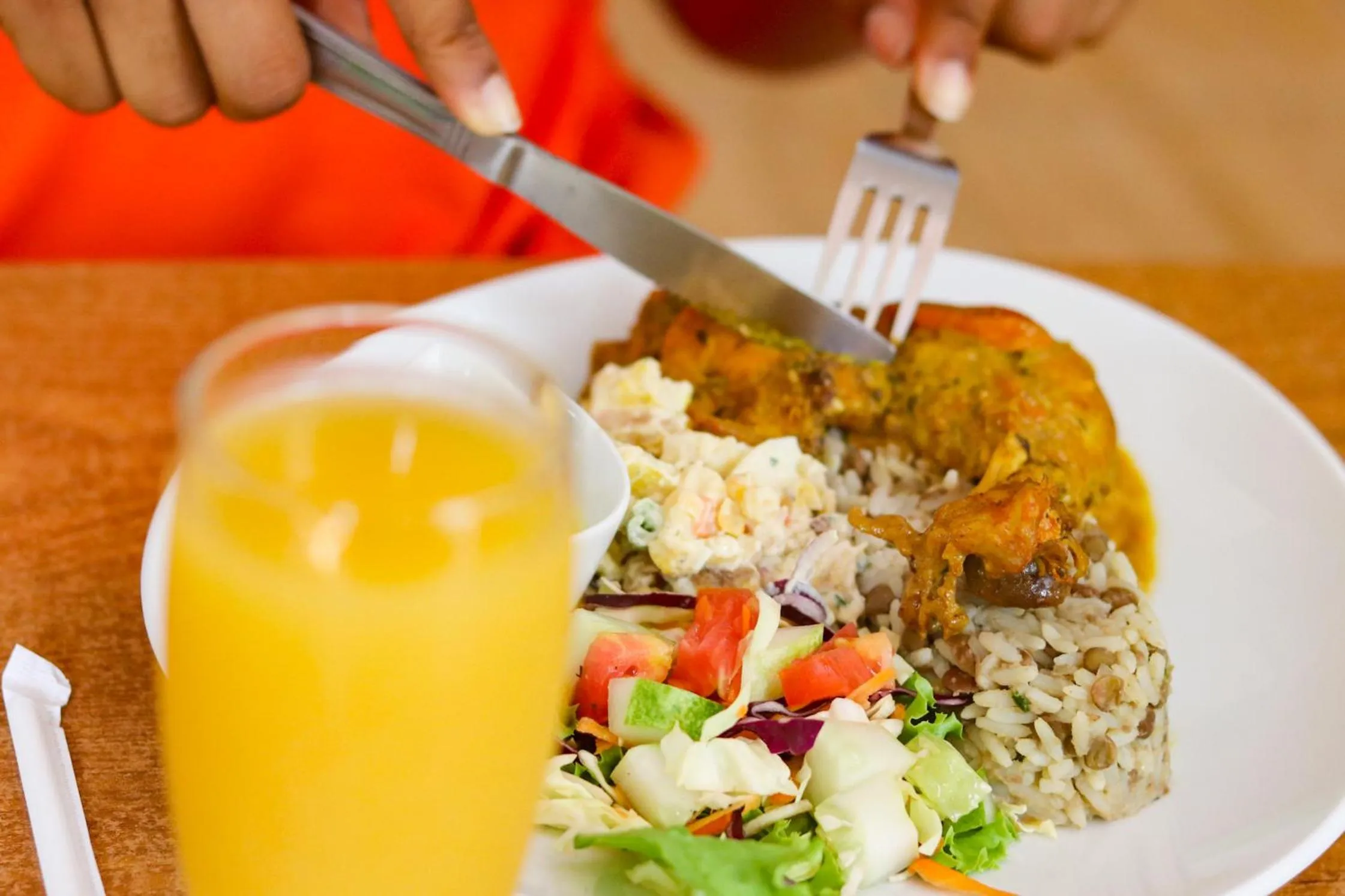 Restaurant/places to eat in La Flamboyant Hotel