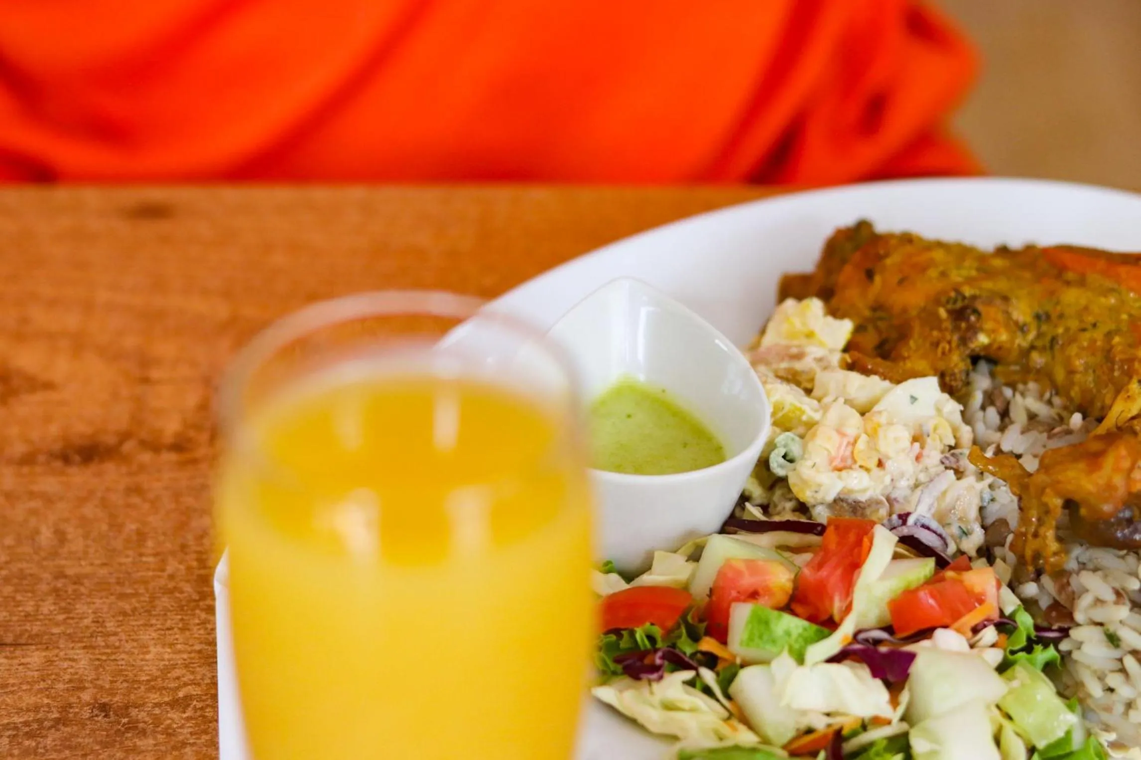 Restaurant/places to eat in La Flamboyant Hotel