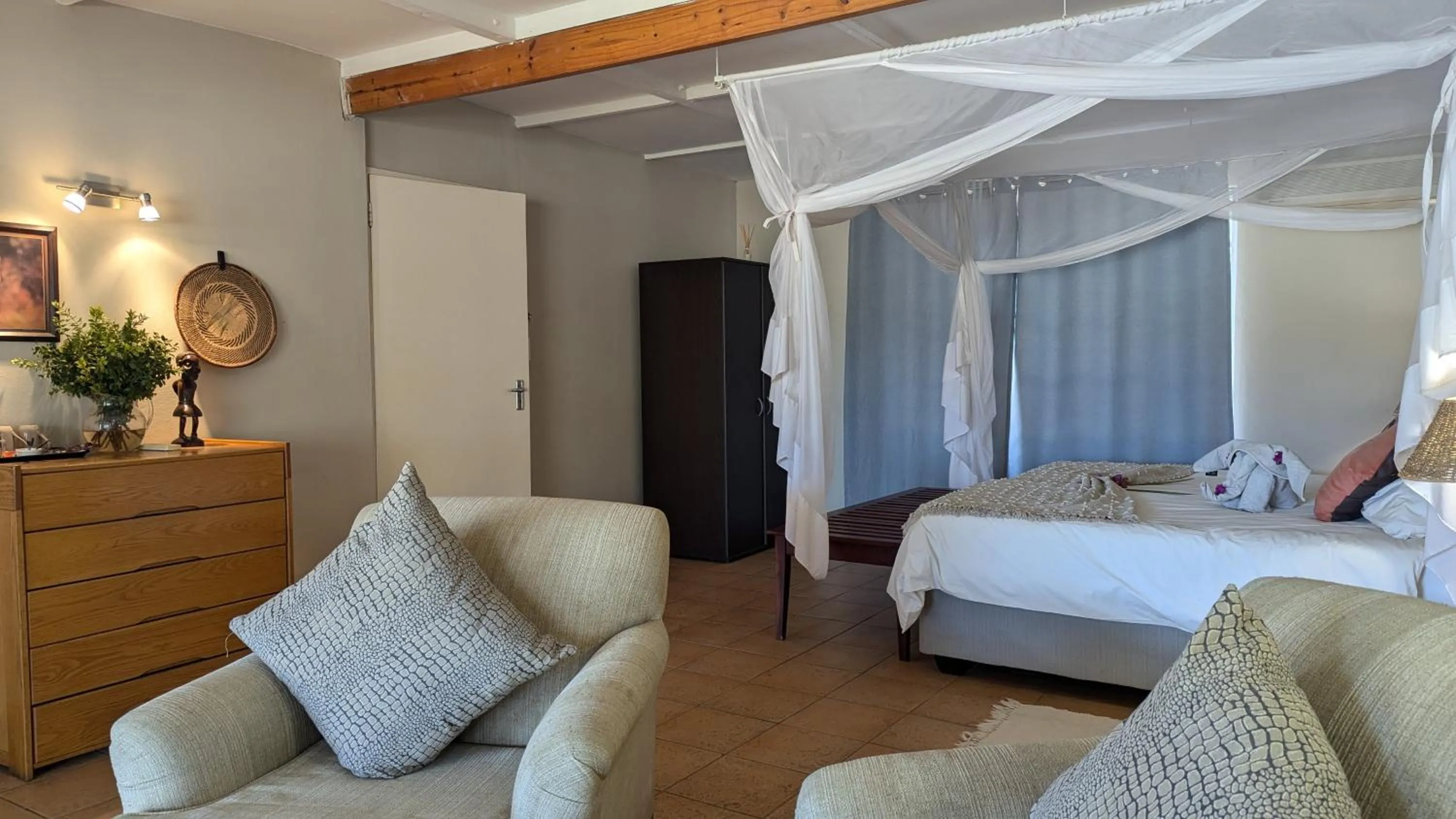 Photo of the whole room, Bed in Gabus Safari Lodge