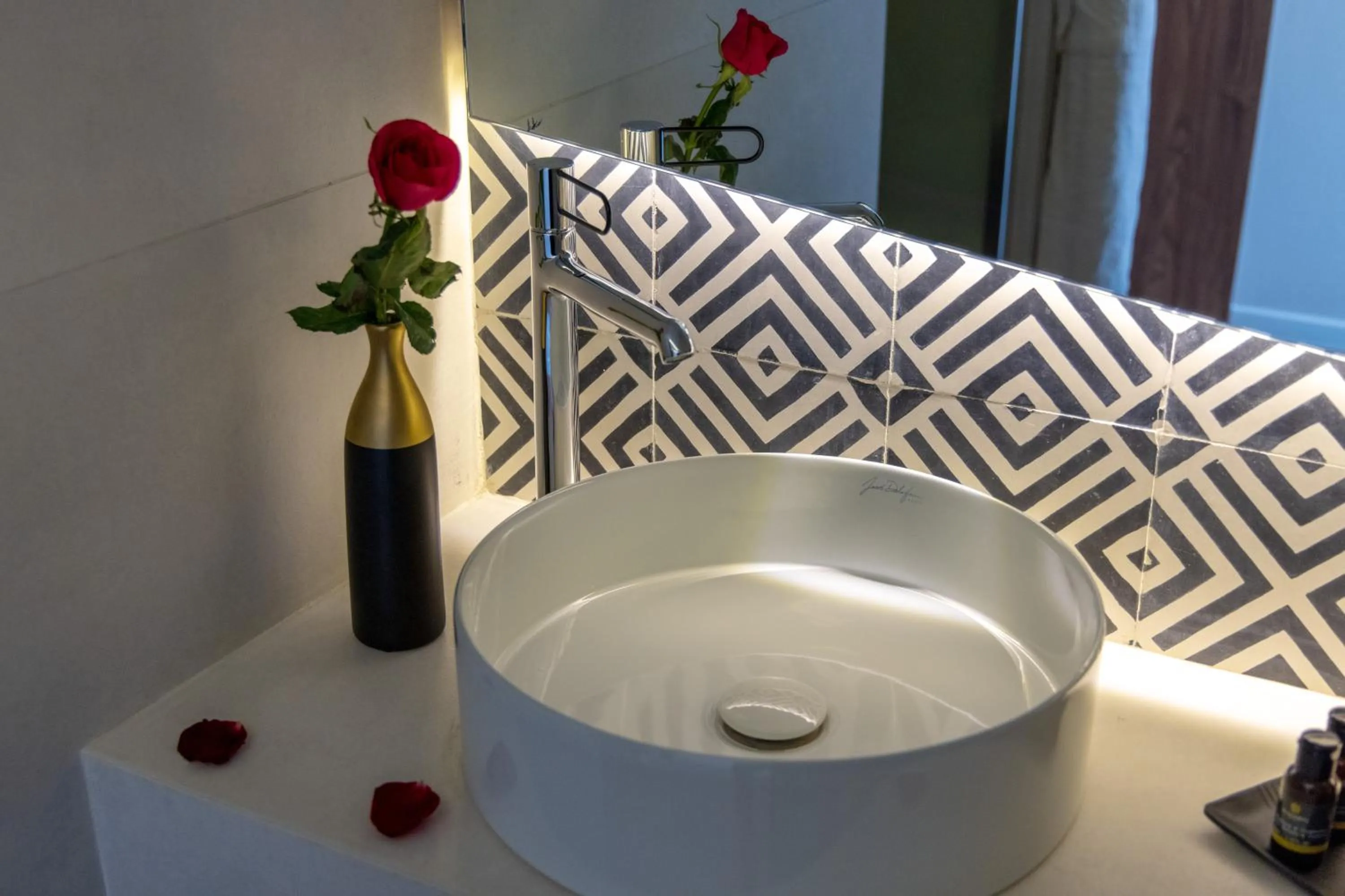 Bathroom in DIAGONAL HOTEL