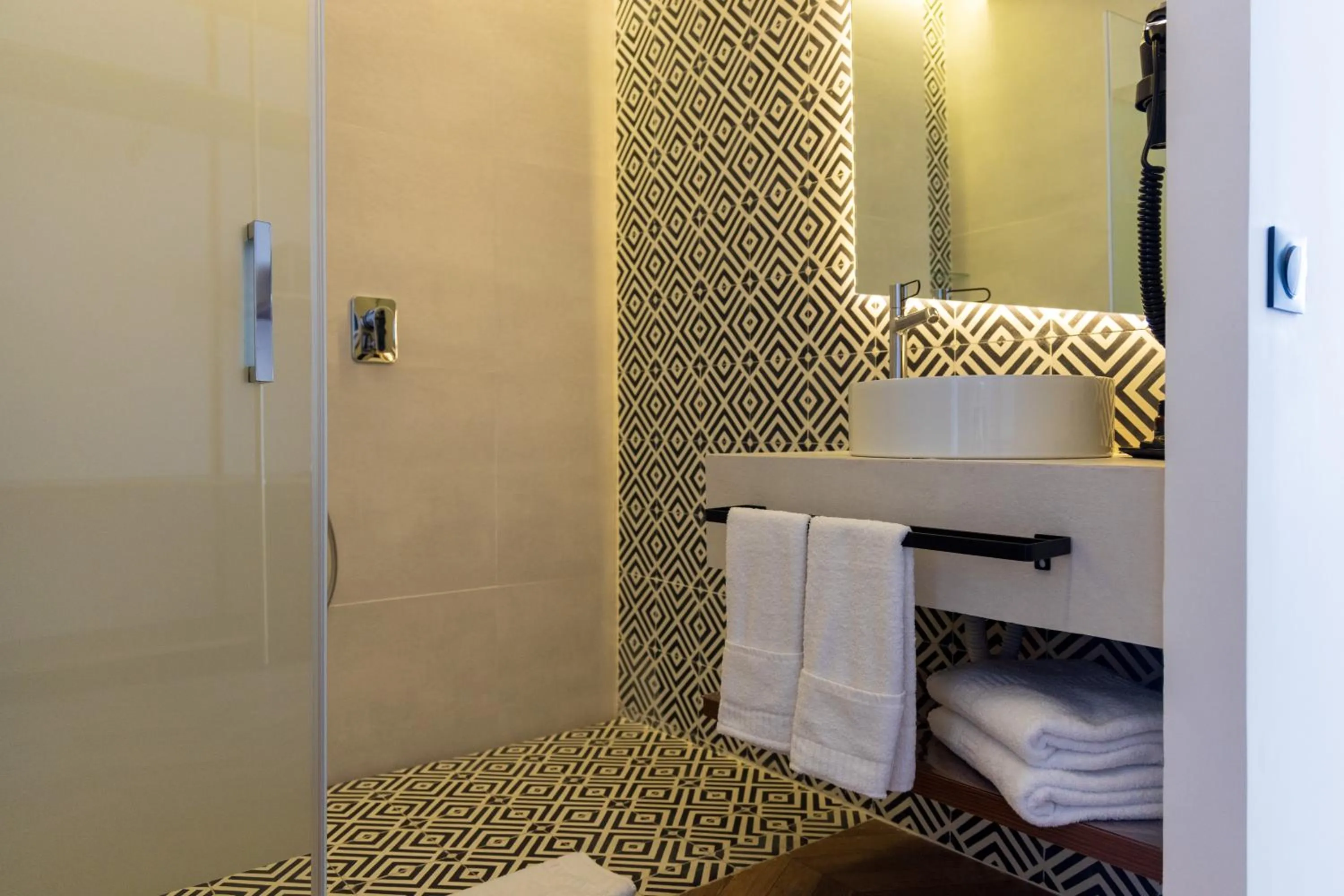 Bathroom in DIAGONAL HOTEL
