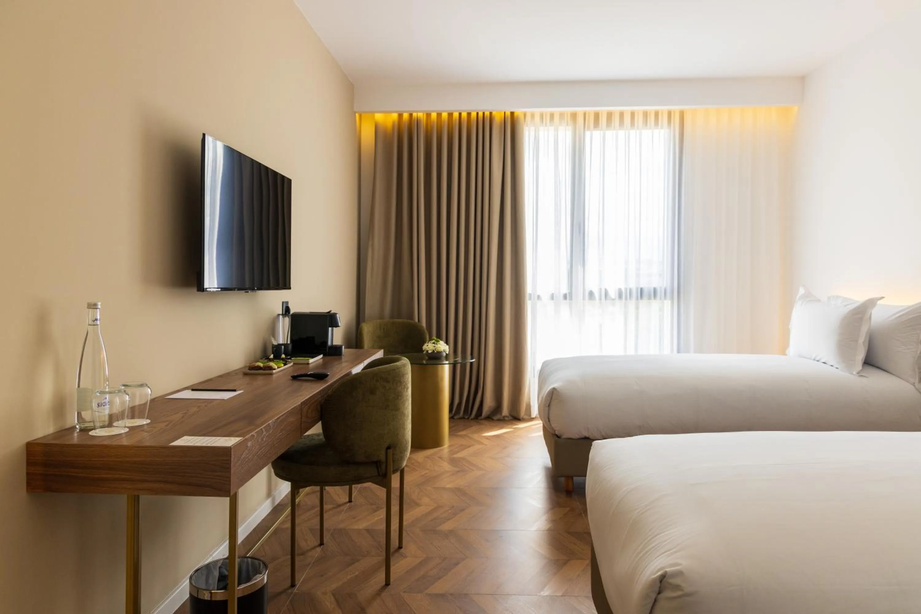 Bedroom, Bed in DIAGONAL HOTEL