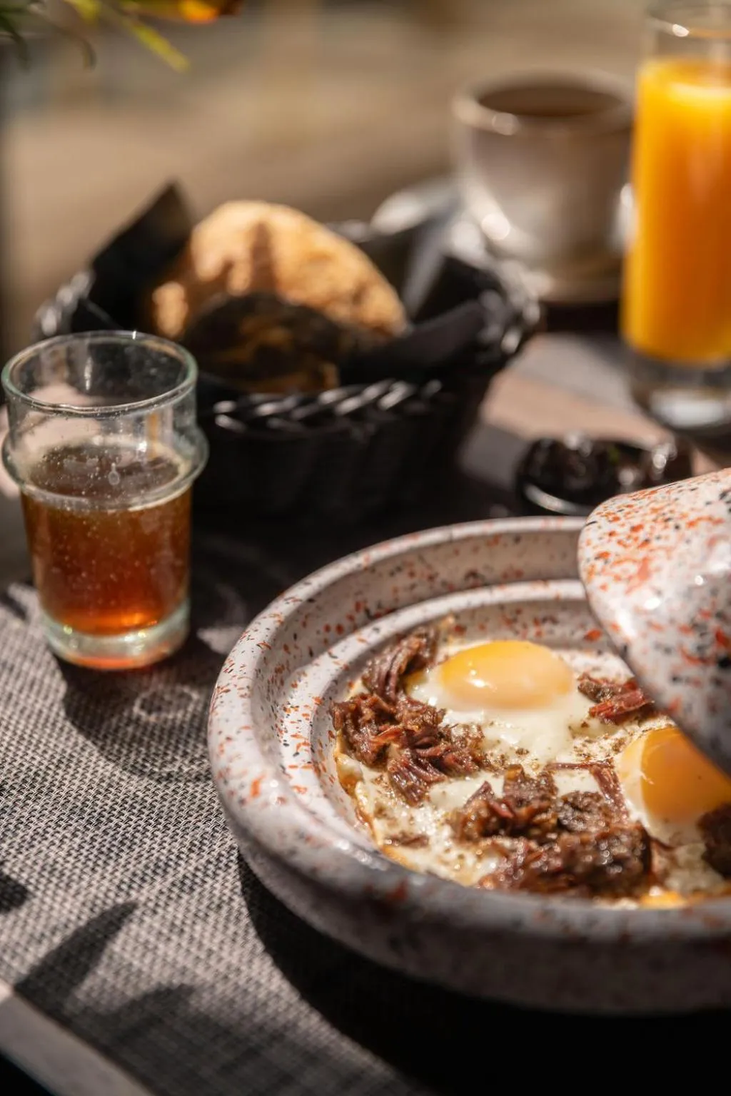 Restaurant/places to eat in DIAGONAL HOTEL