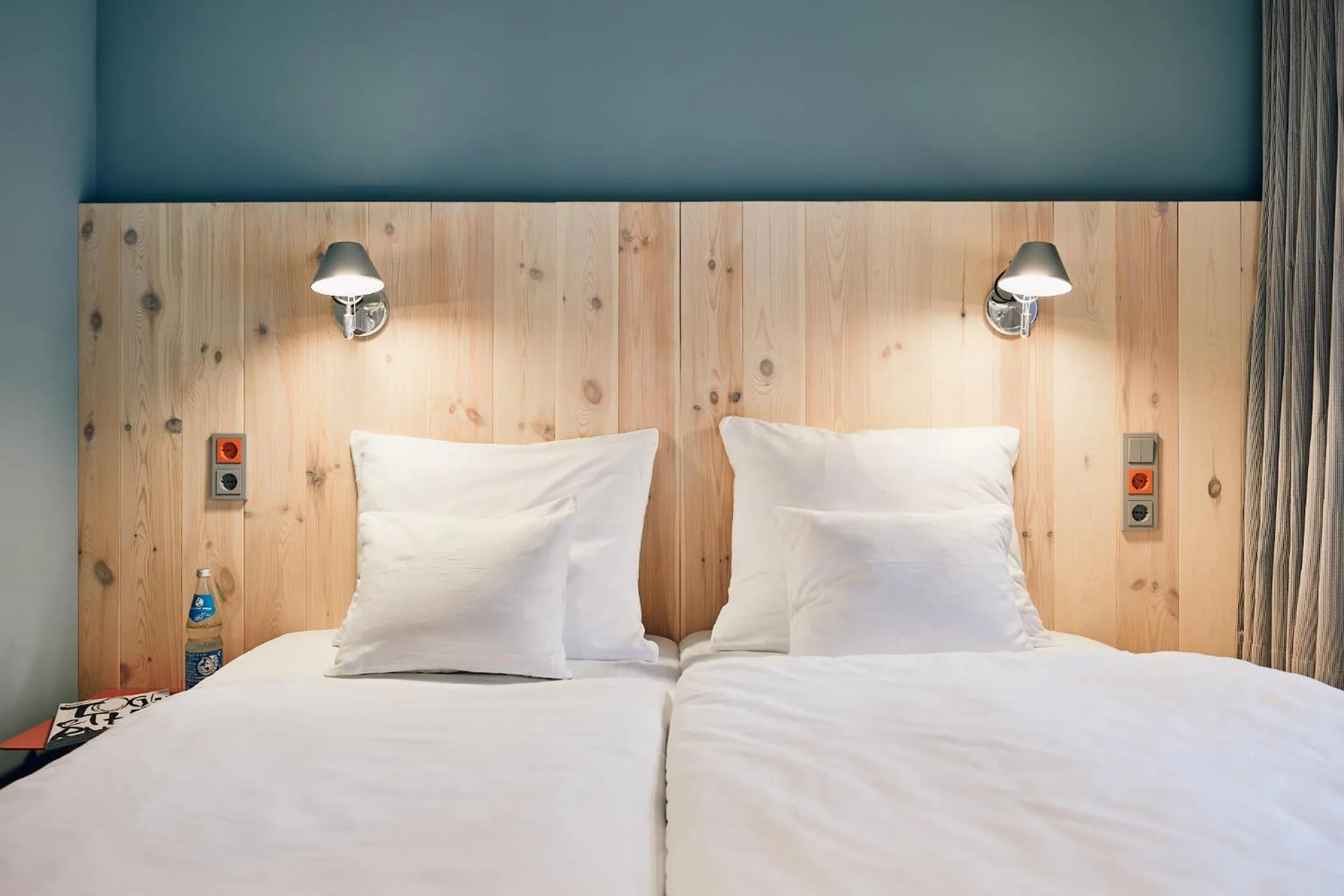 Bed in Villa Viva Hamburg - Neueröffnung Nov 2023