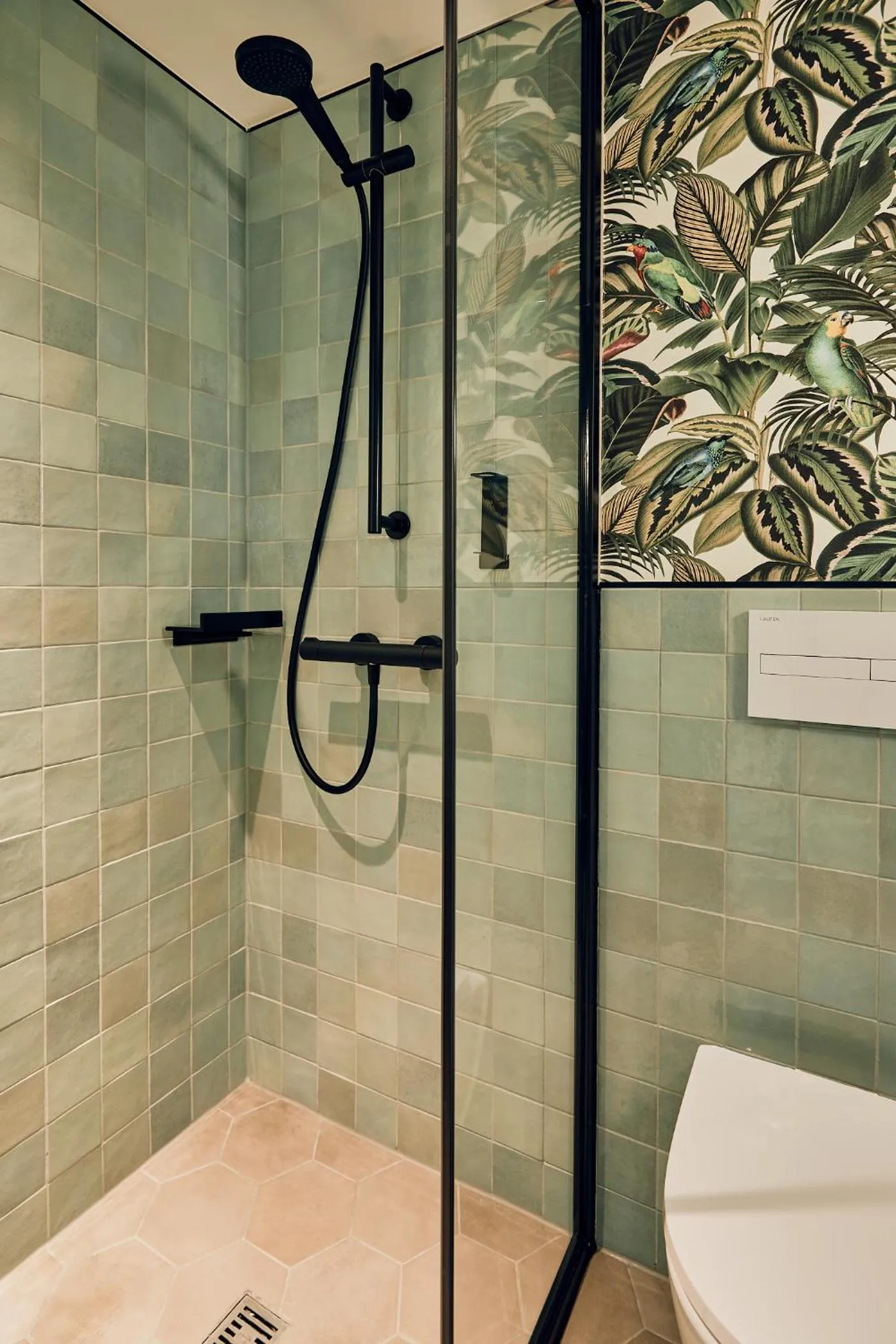 Shower, Bathroom in Villa Viva Hamburg - Neueröffnung Nov 2023