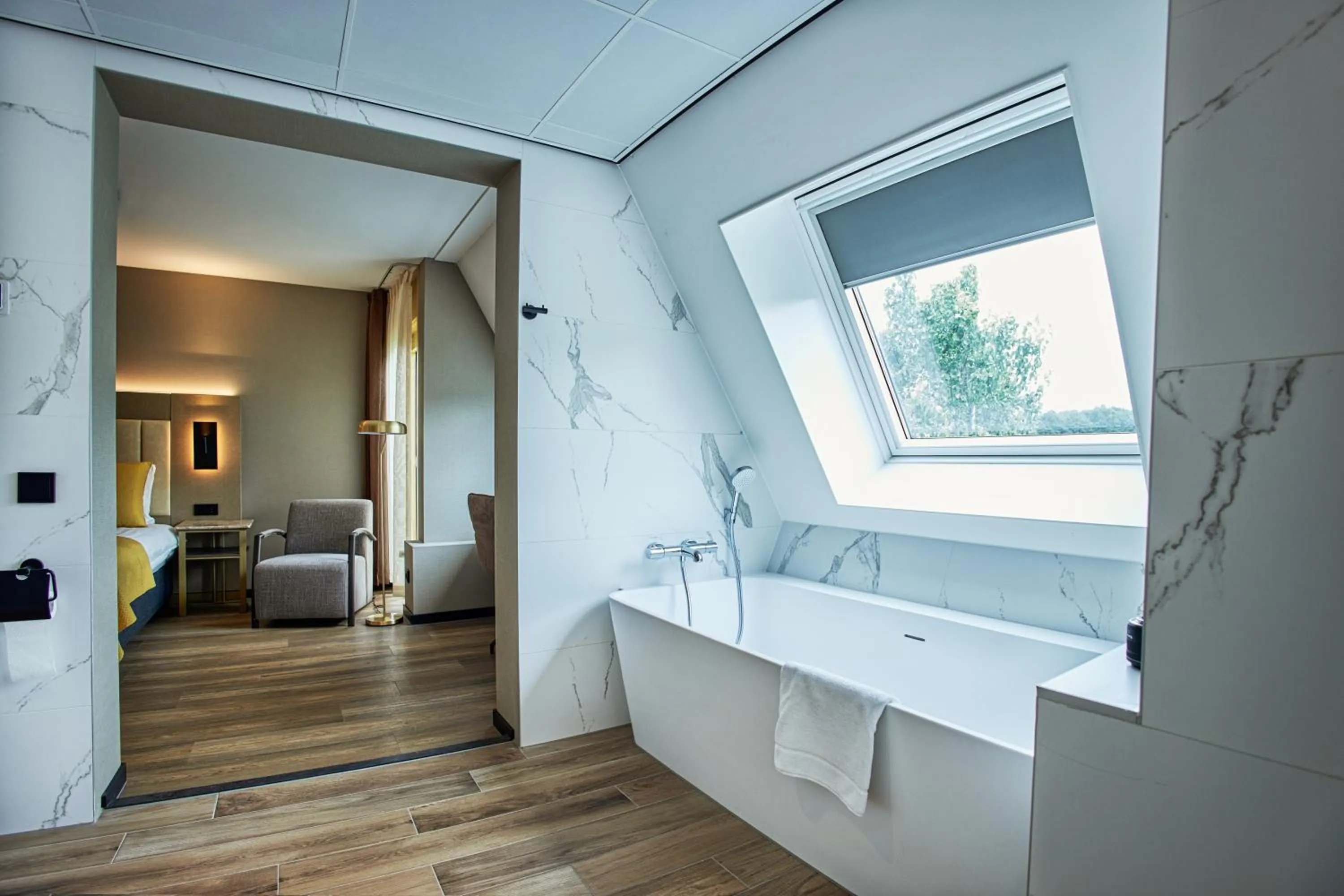 Bathroom, Bed in Hotel Hoogeveen