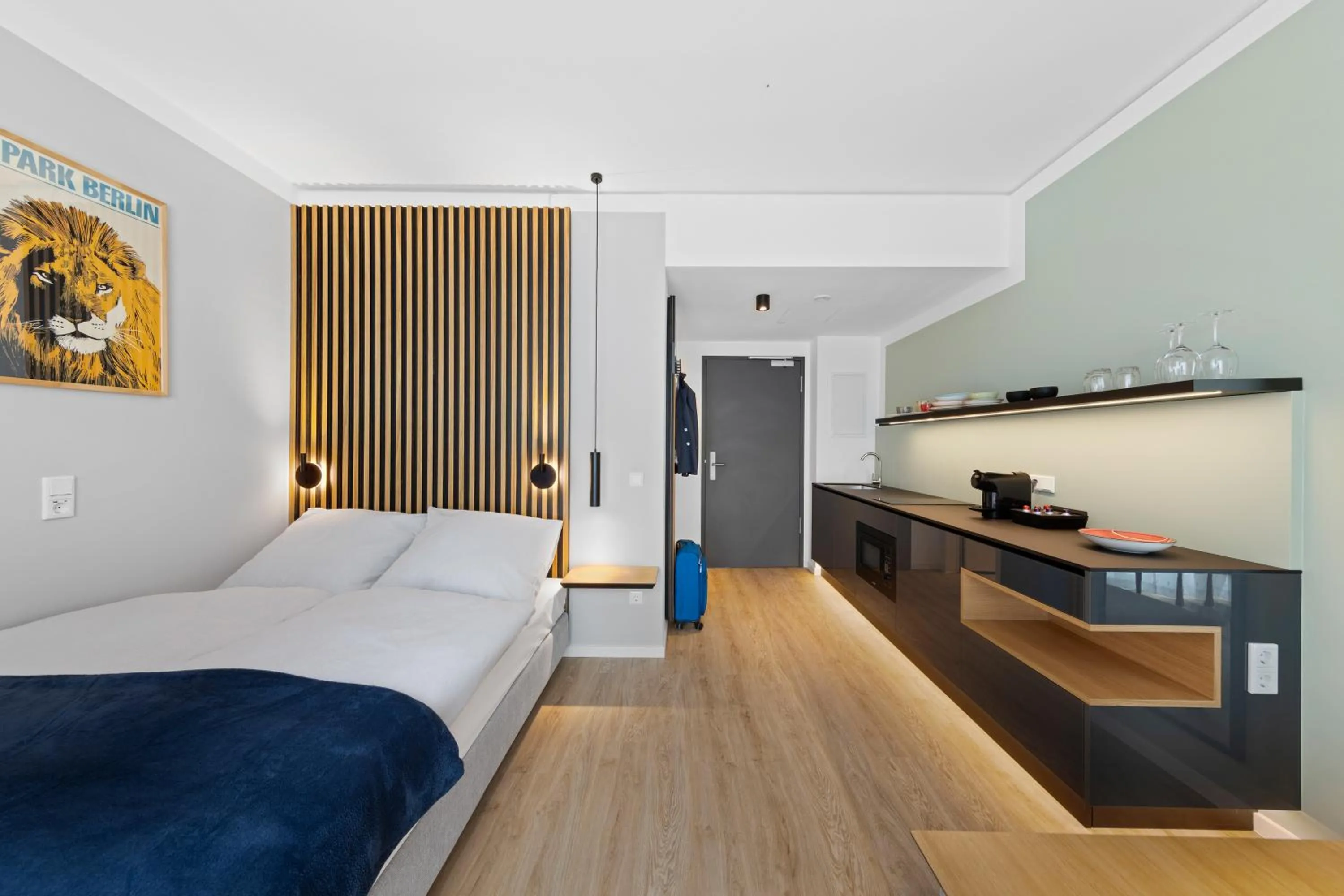 Photo of the whole room, Bed in Nena Apartments Berlin Adlershof