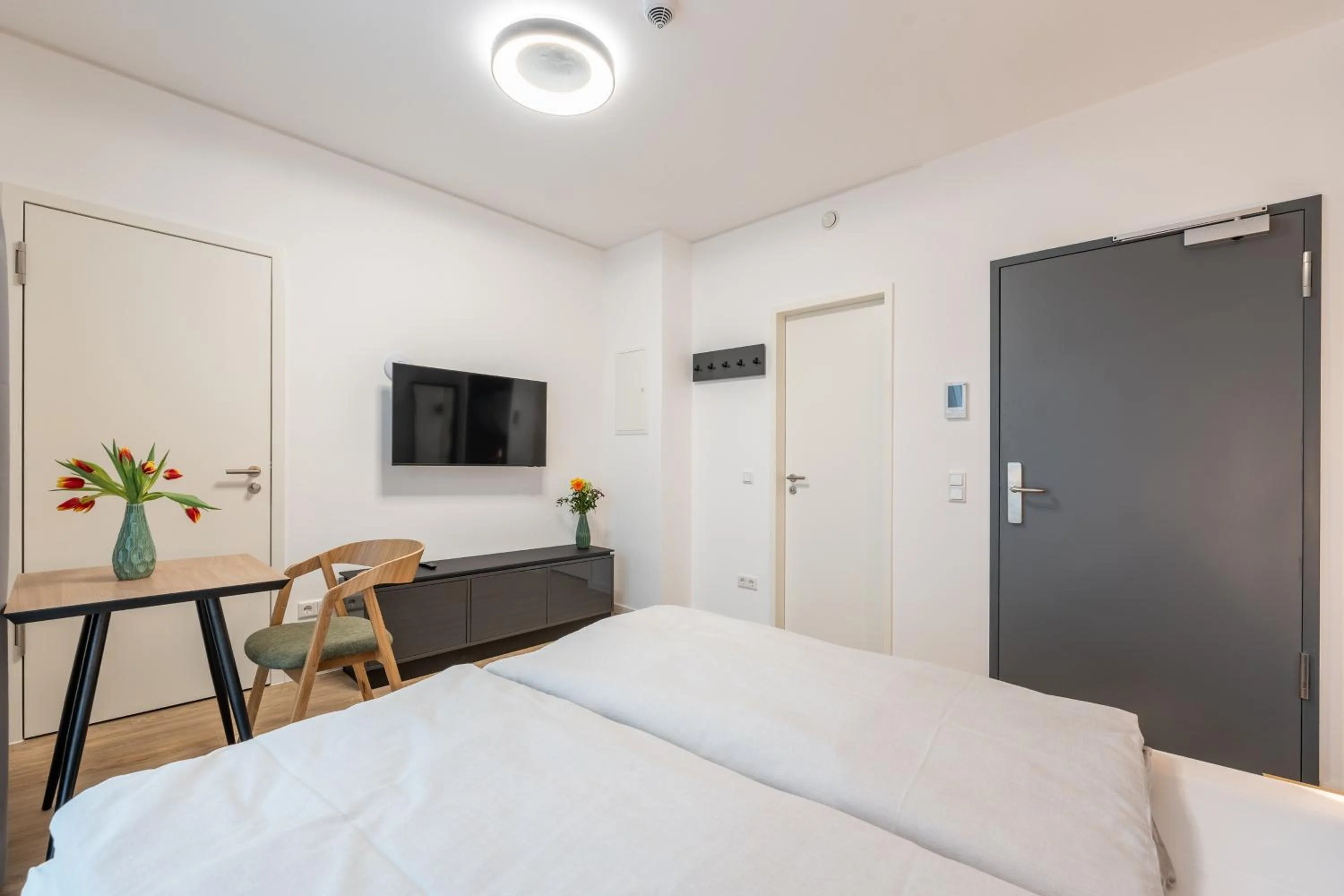 Photo of the whole room, Bed in Nena Apartments Berlin Adlershof