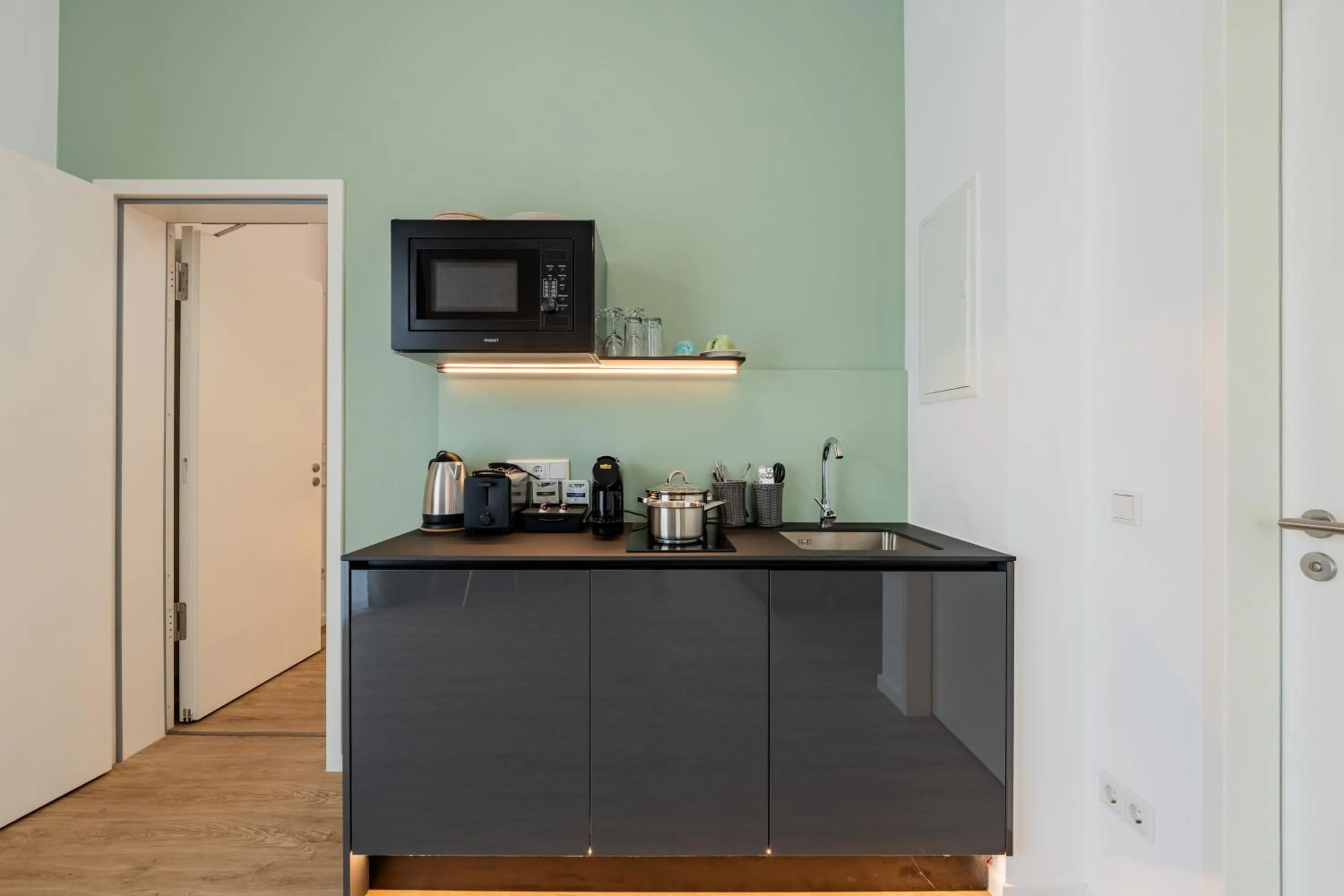 Kitchen or kitchenette in Nena Apartments Berlin Adlershof