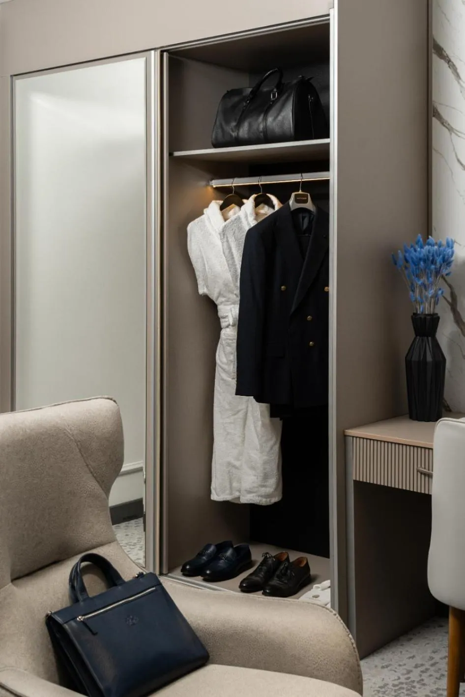 wardrobe in Europe Hotel Tashkent