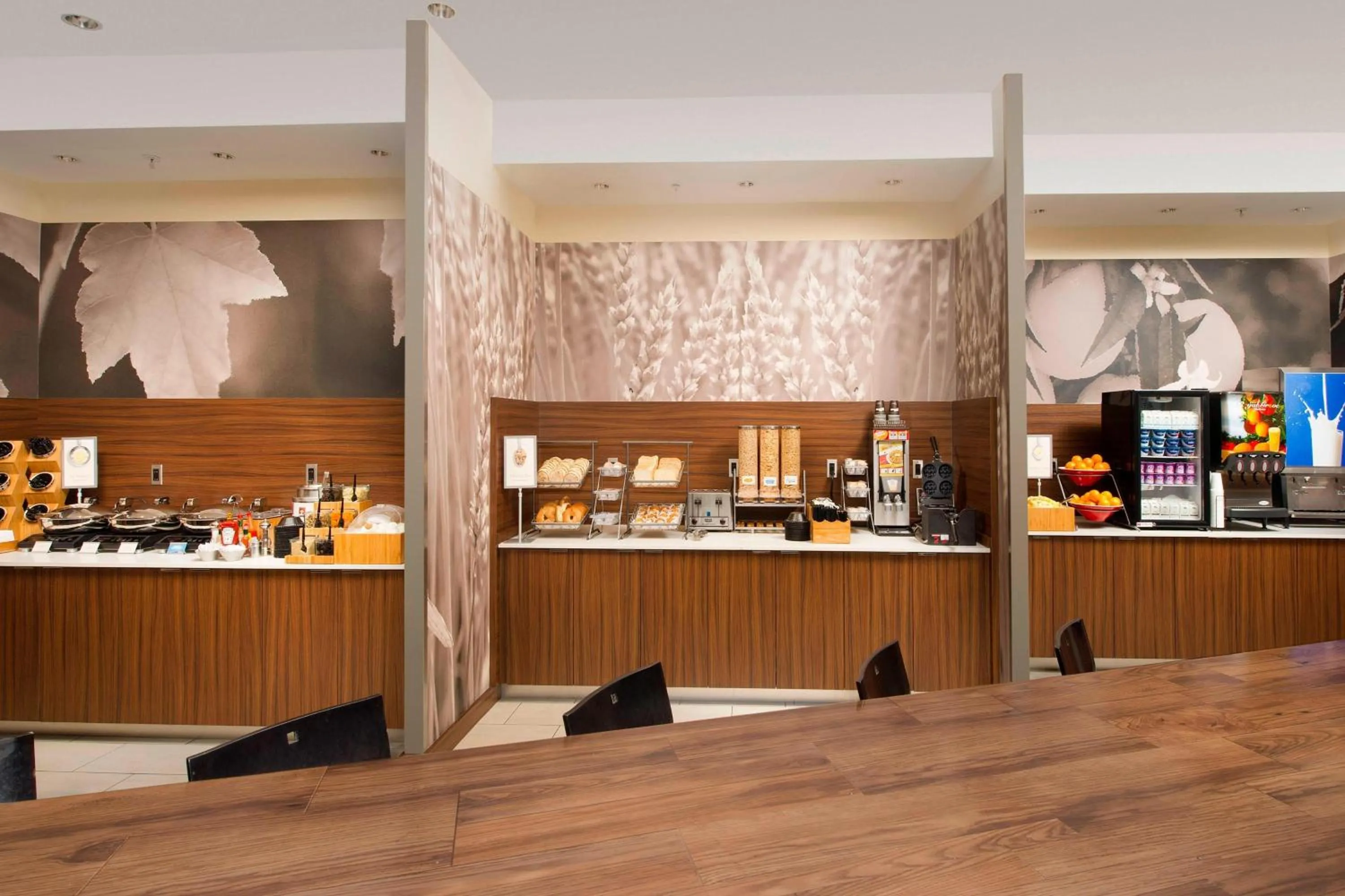 Breakfast in Fairfield Inn and Suites by Marriott Nashville Downtown/The Gulch