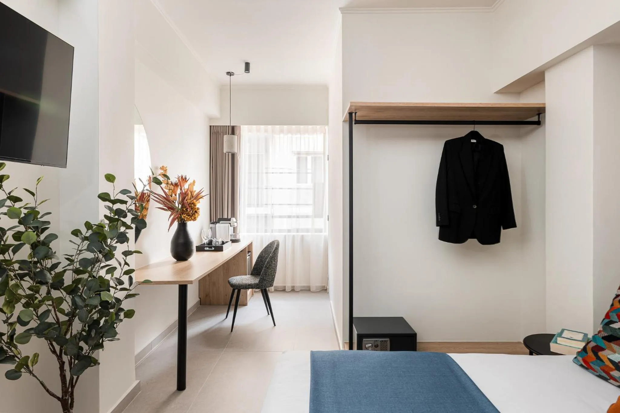 Bedroom, Bed in Airio Athens Suites